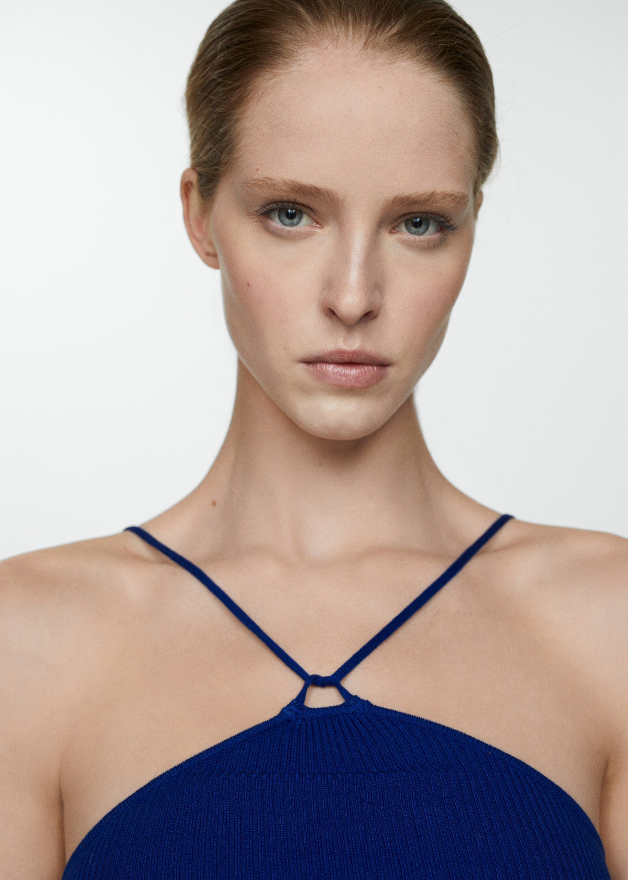 Knitted top with metallic thread - Details of the article 1