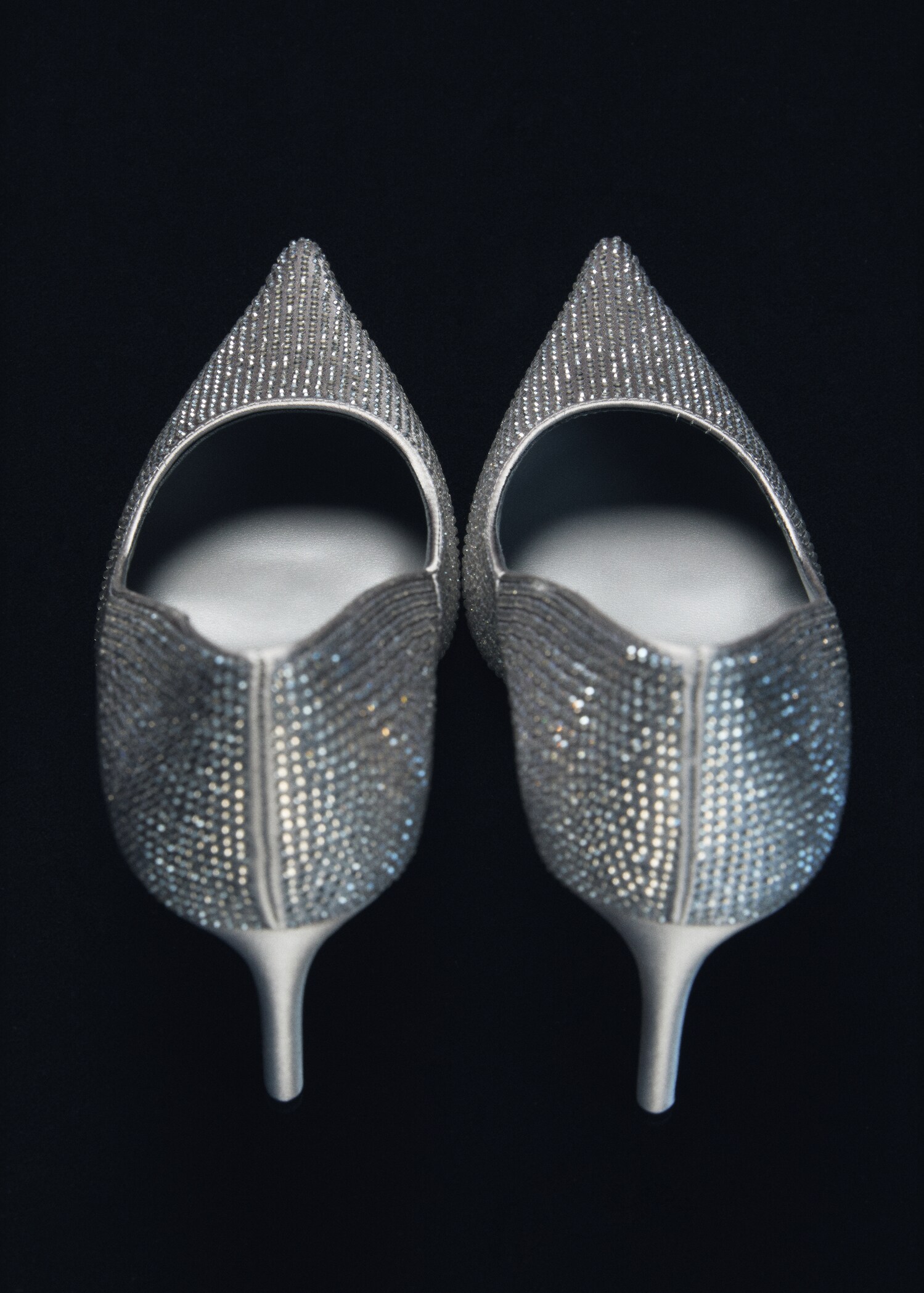 Rhinestone heel shoes - General plane