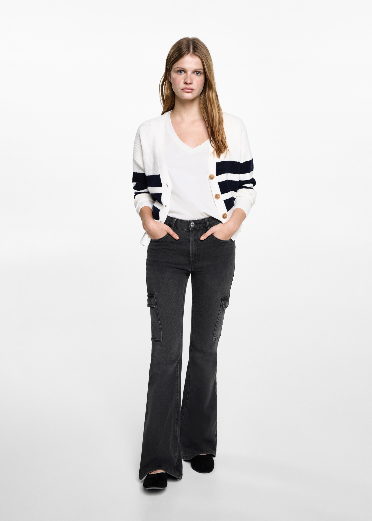 Mango Pantalon Vaquero Negro Campana Jeans Flare Tiro Medio MANGO