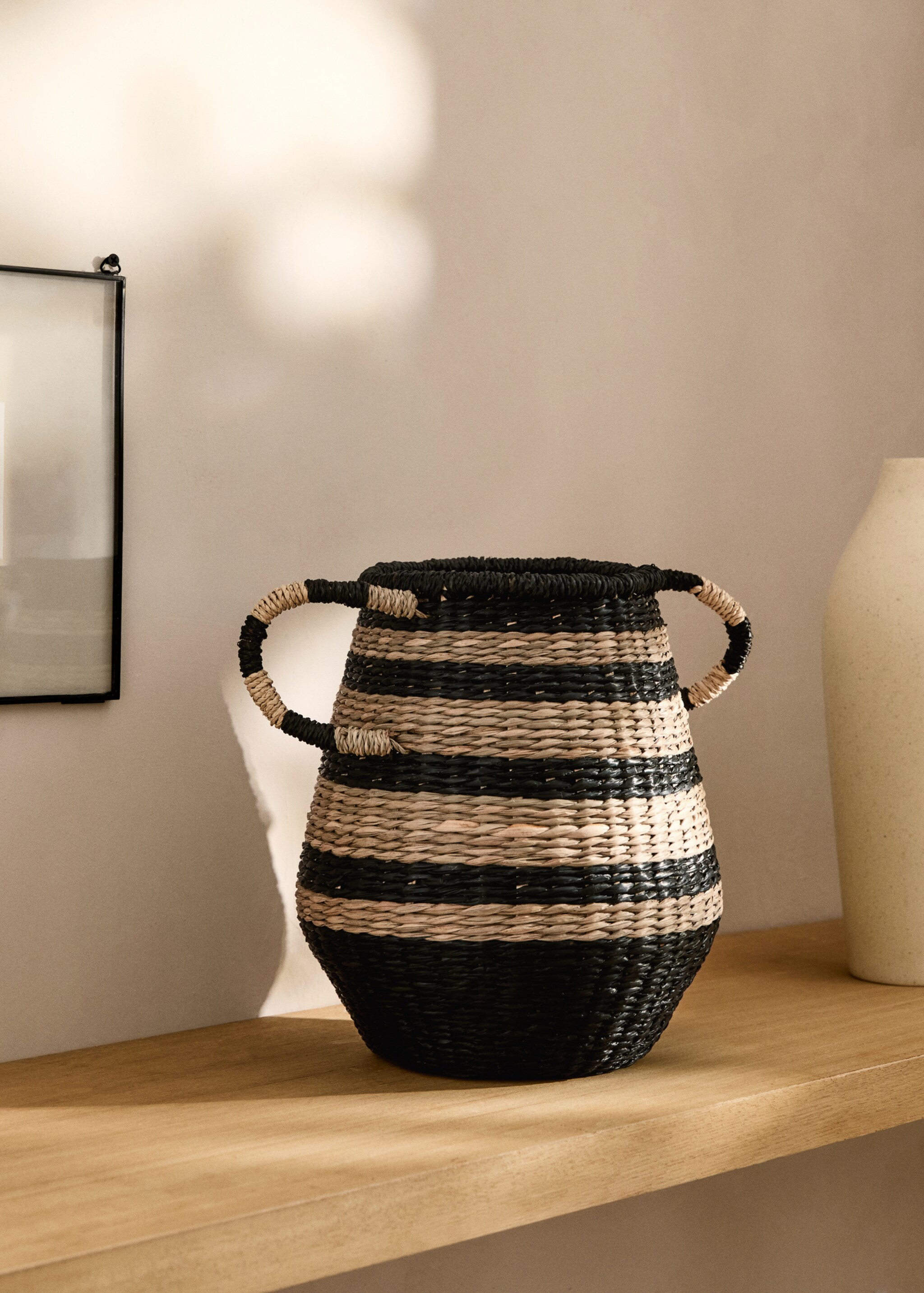 Cistell fibres naturals disseny ratlles - Pla general