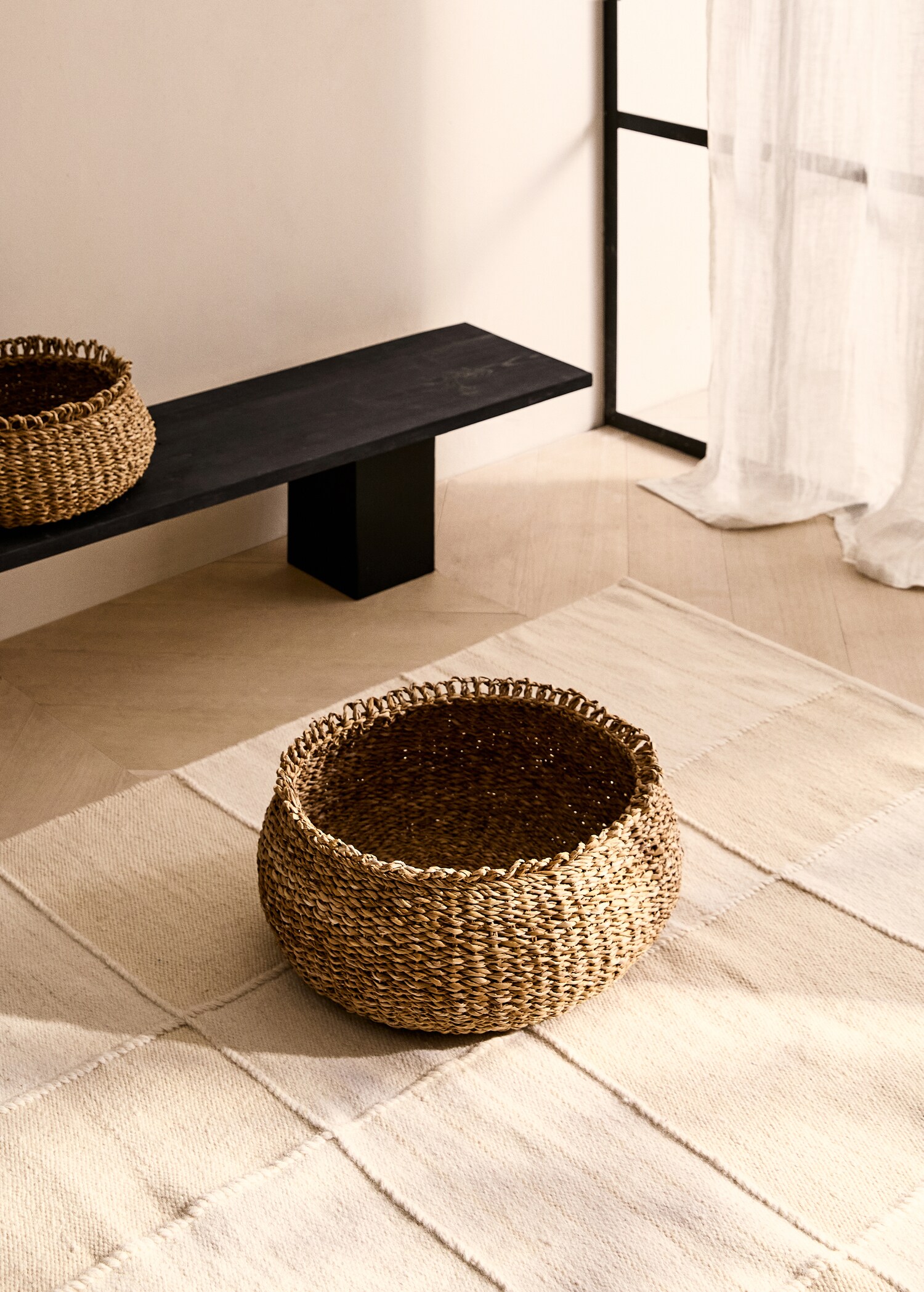 Cesta redonda fibras naturales mediana - Plano general