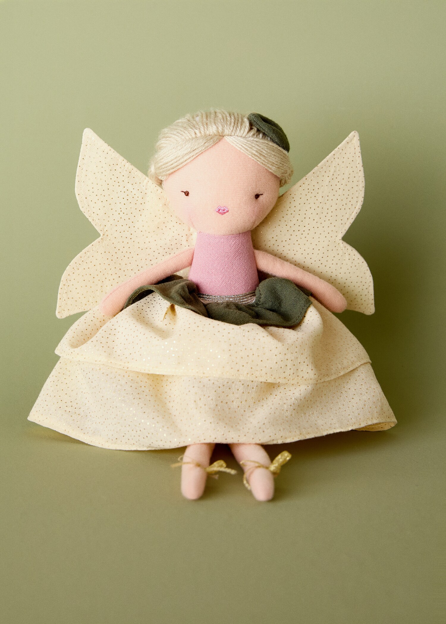 Dolores plush fairy toy - General plane