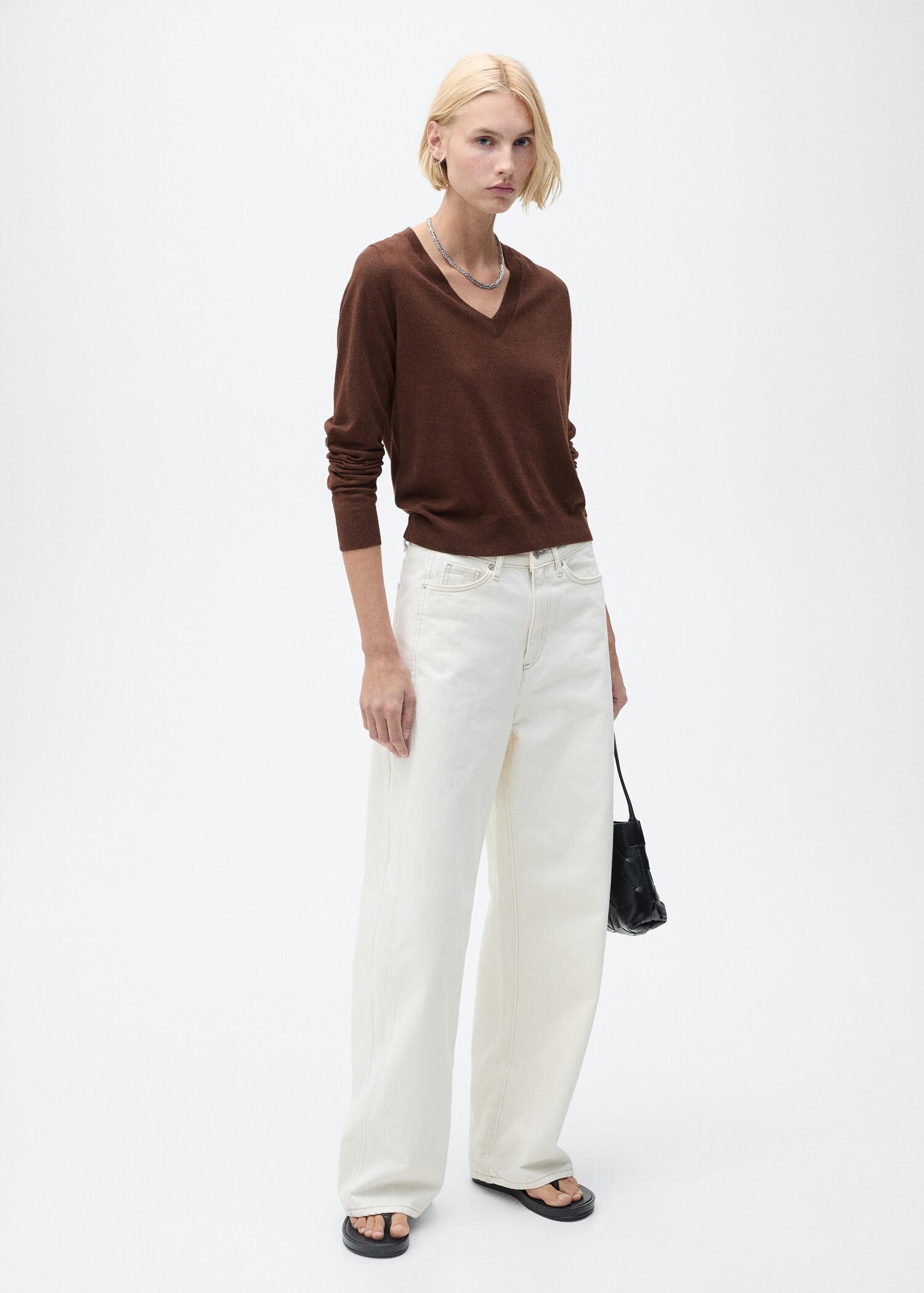 Camisola de malha com gola em V - Plano geral