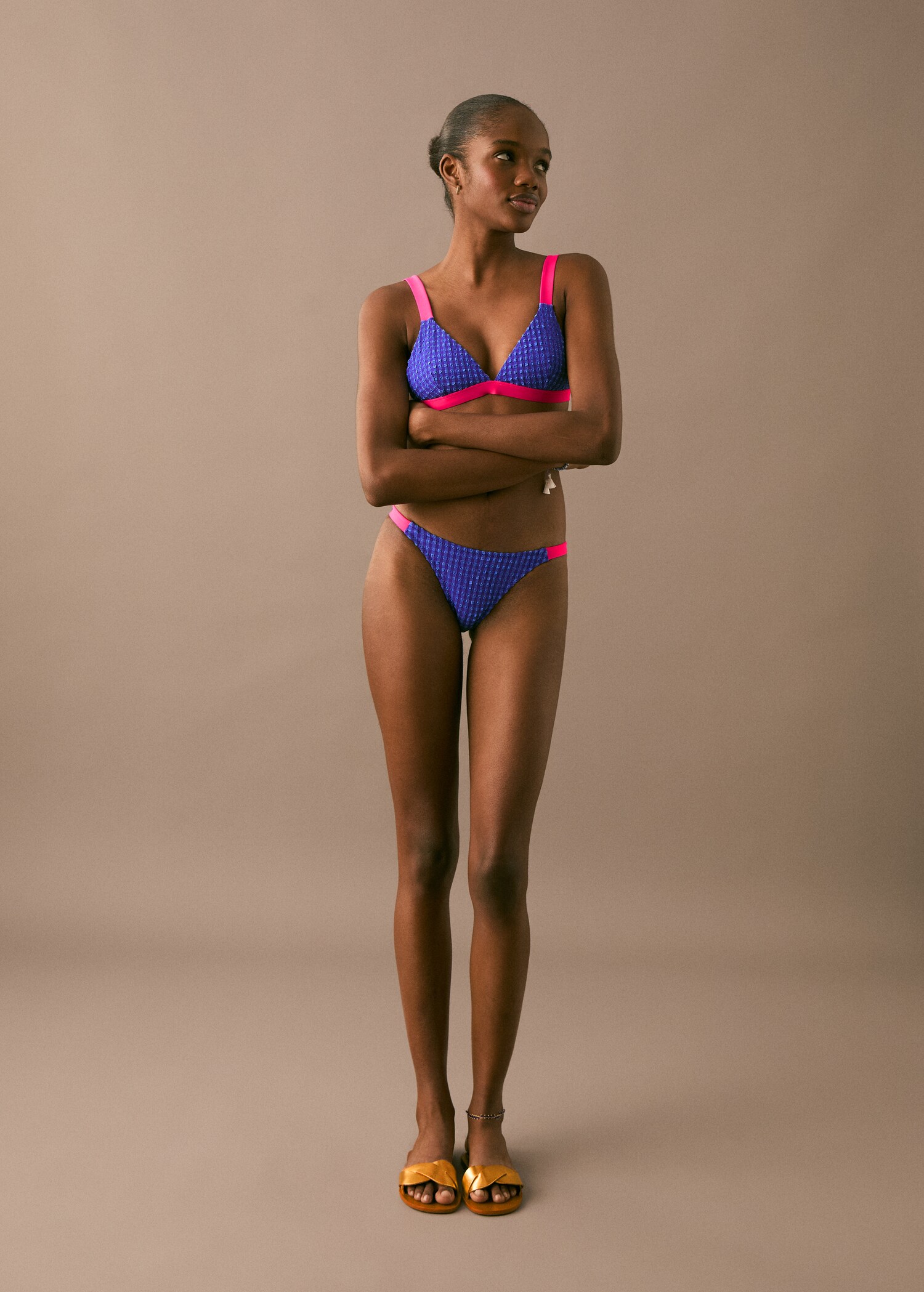 Gingham bikini - General plane