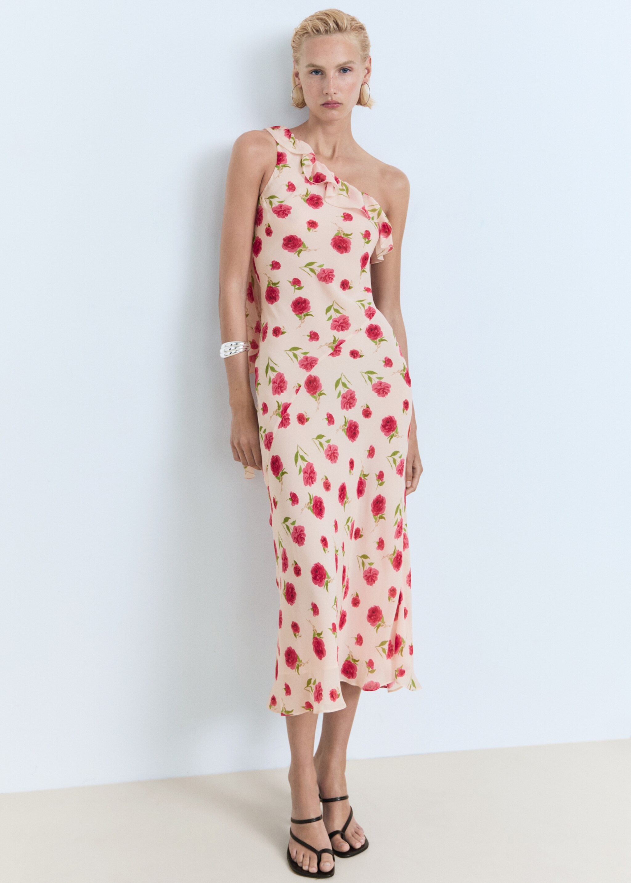 Floral ruffled dress - General plane