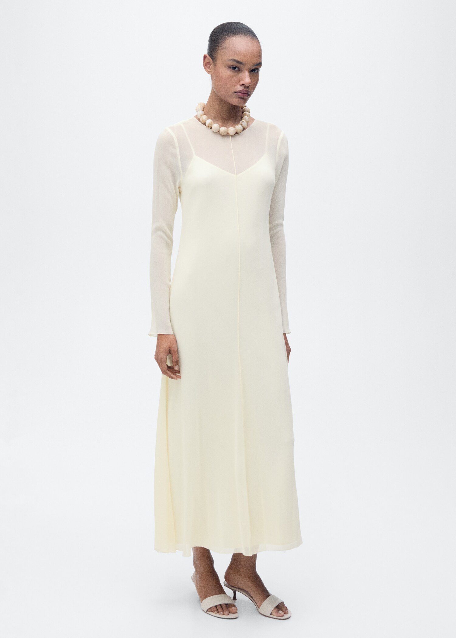 Vestido combinado semitransparente - Plano general