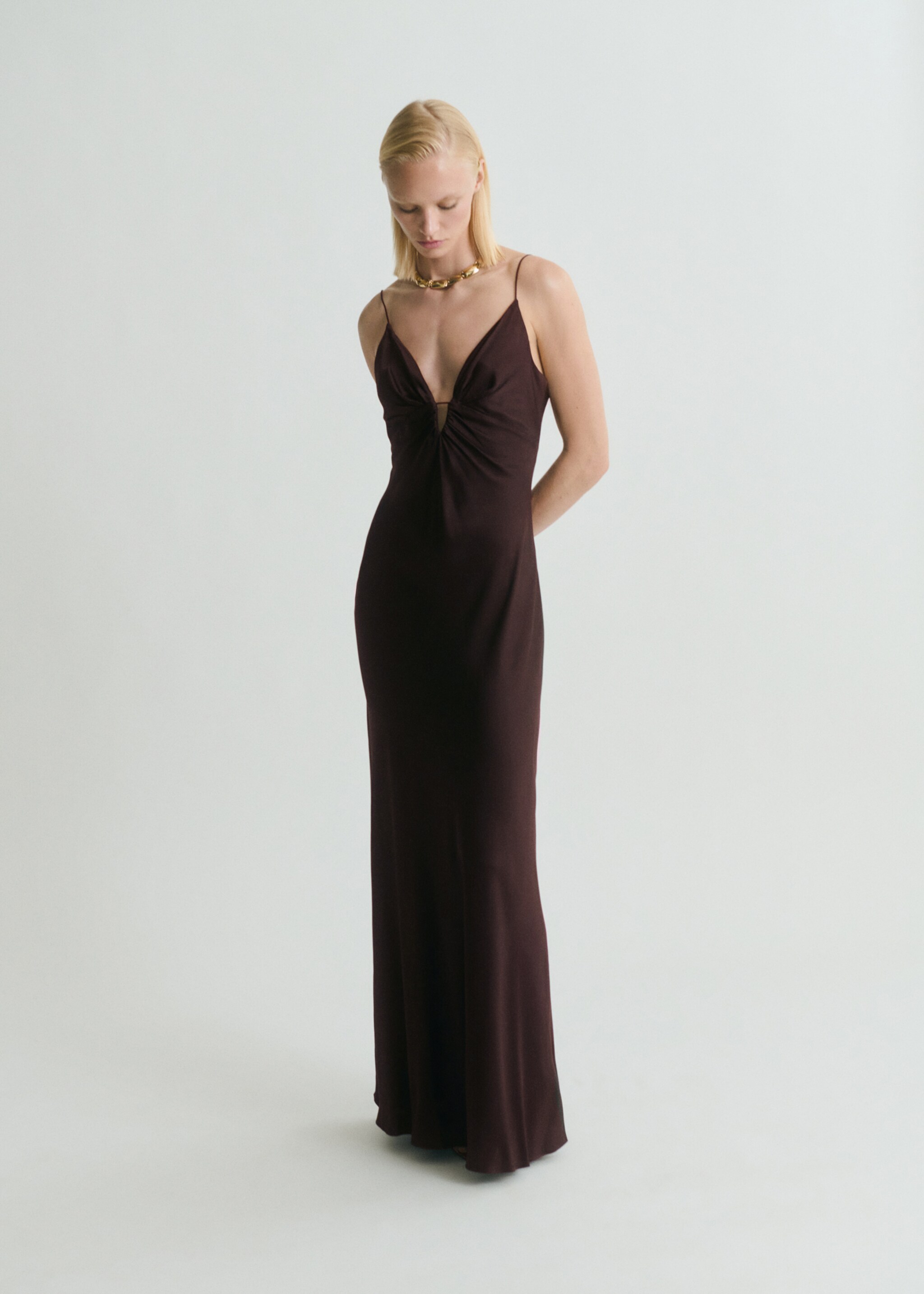 V-neck satin dress - General plane