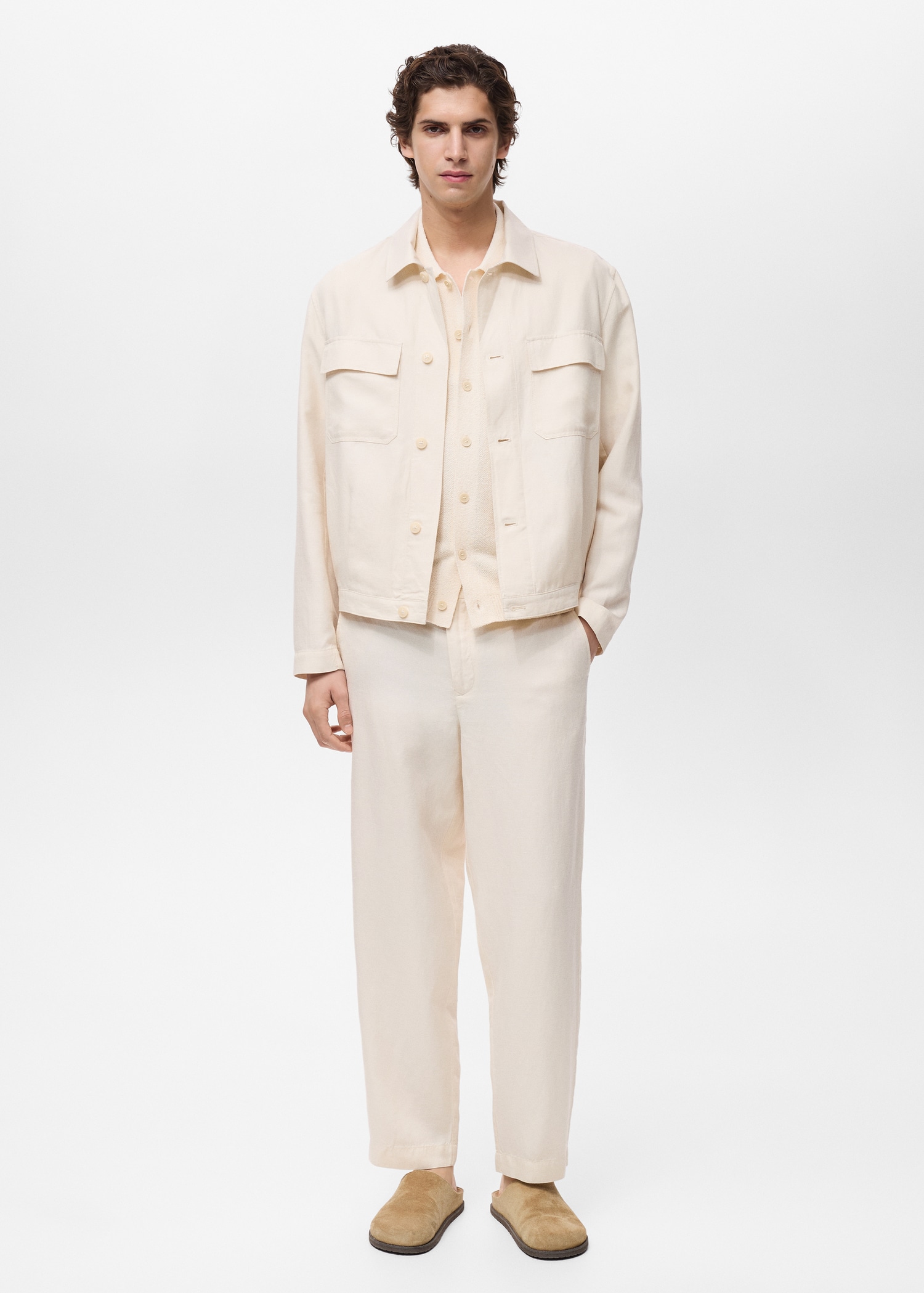 Sobrecamisa de linho com gola bowling - Plano geral