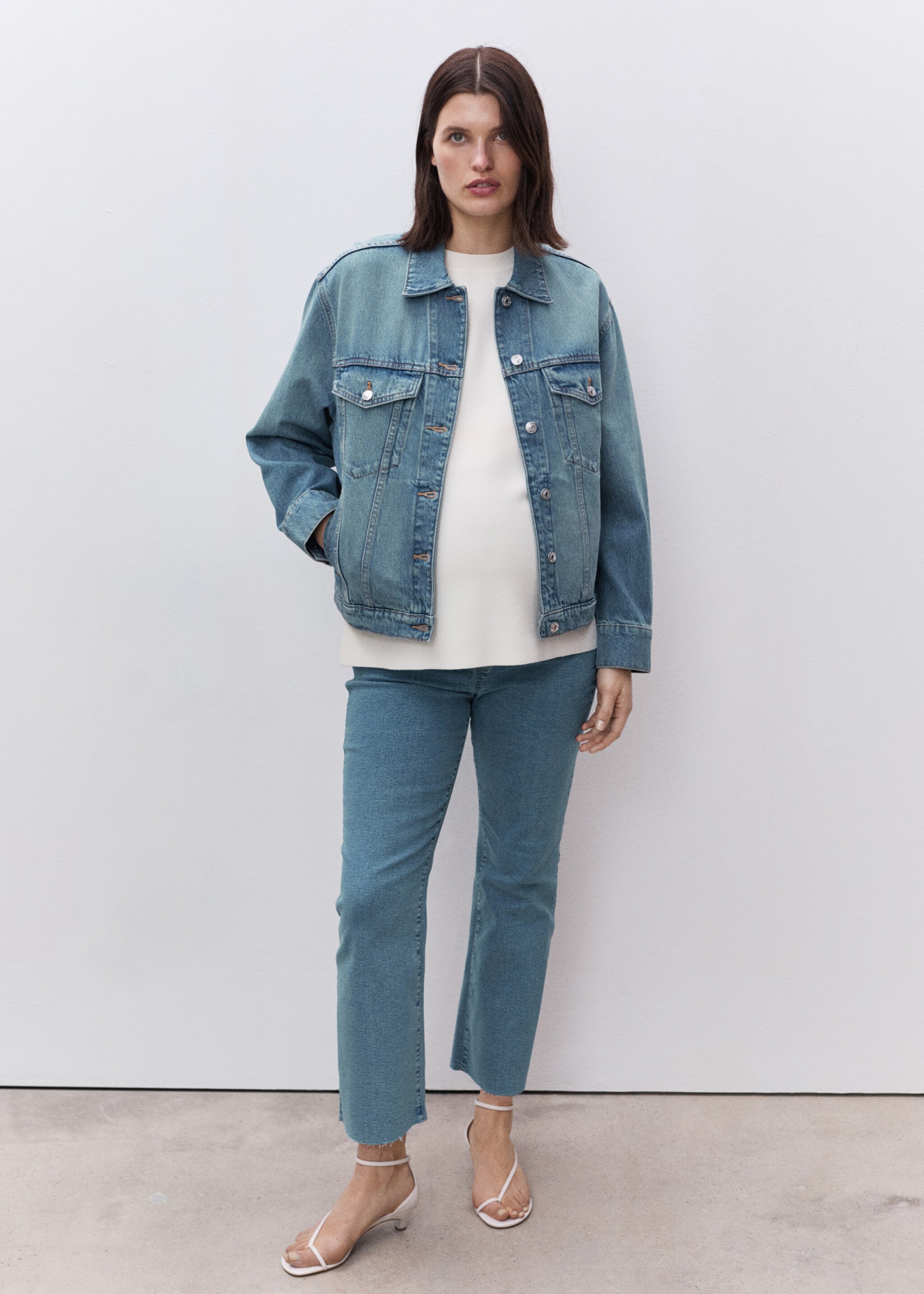 Jeans flare crop premamá - Plano general