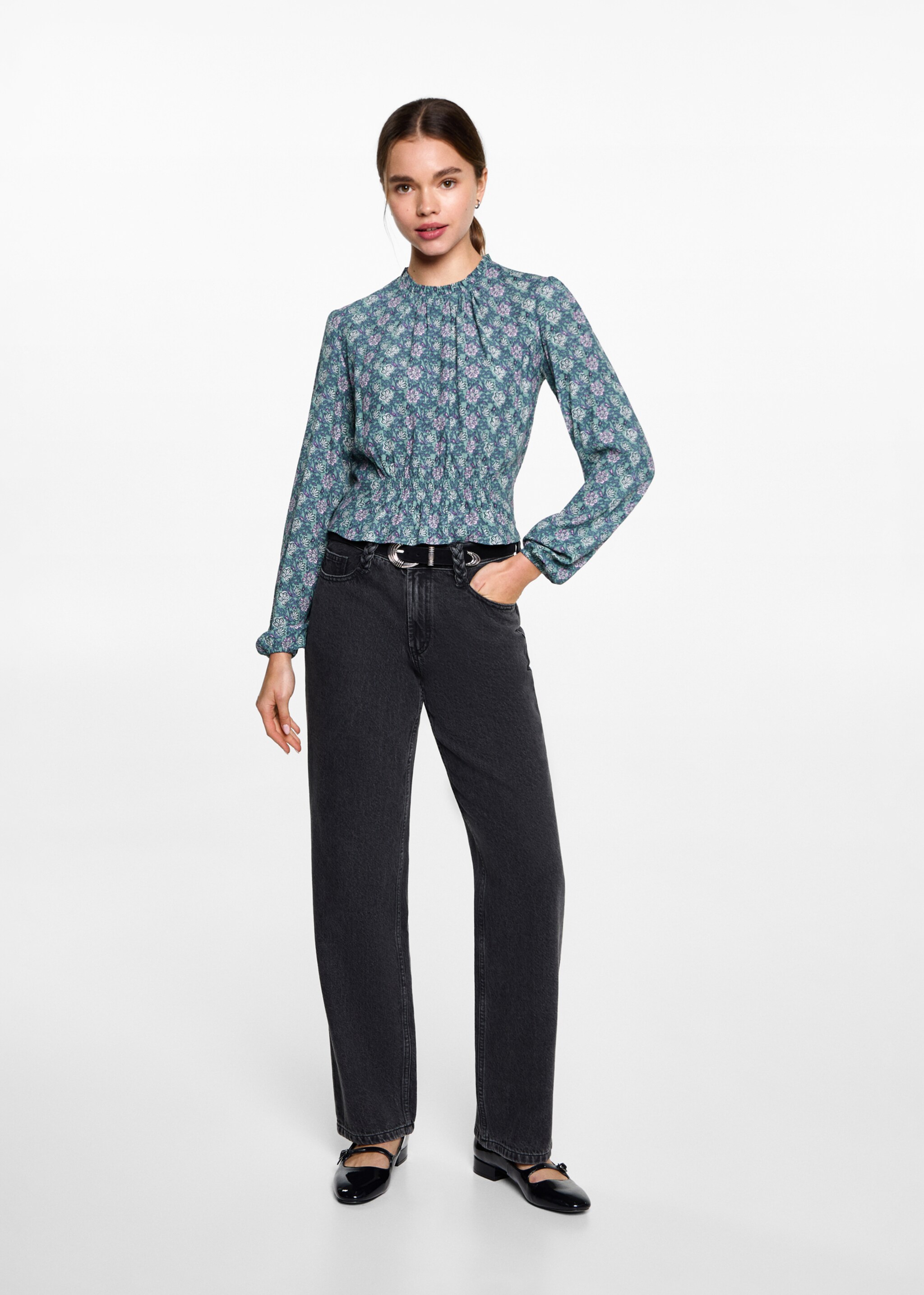 Floral print blouse - General plane
