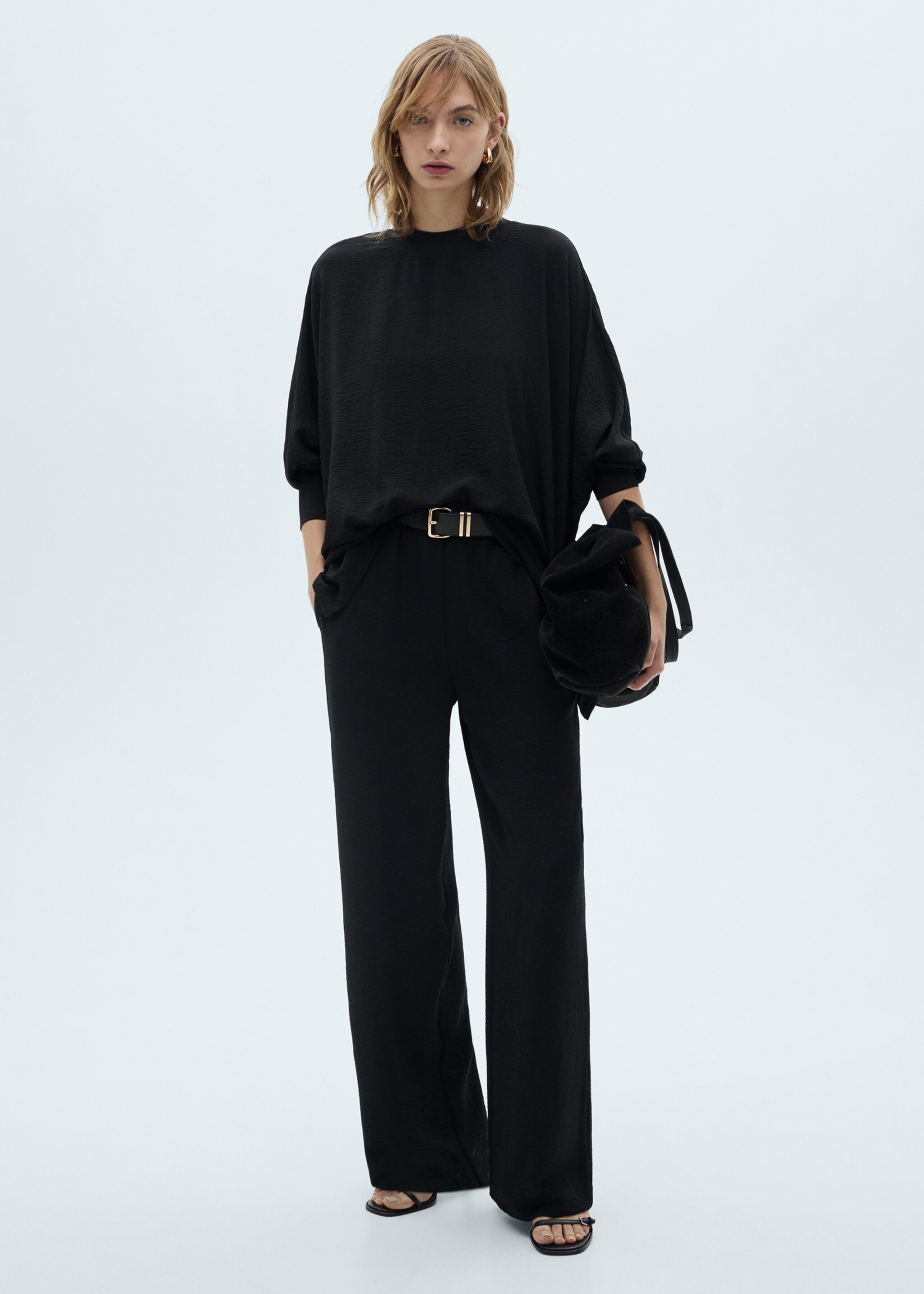 Straight knitted trousers - General plane