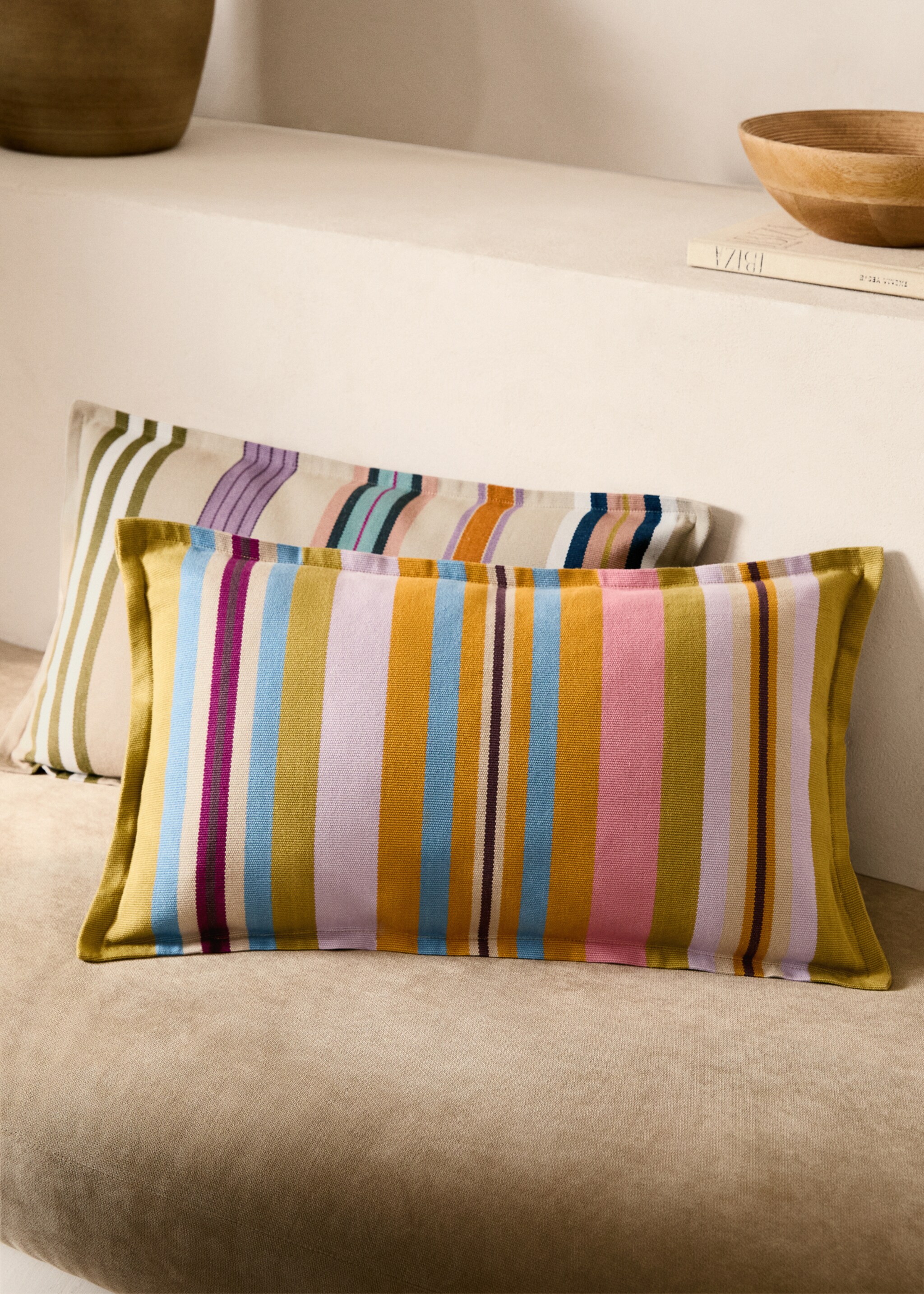Cotton cushion cover with woven stripe, 30x50cm - General plane