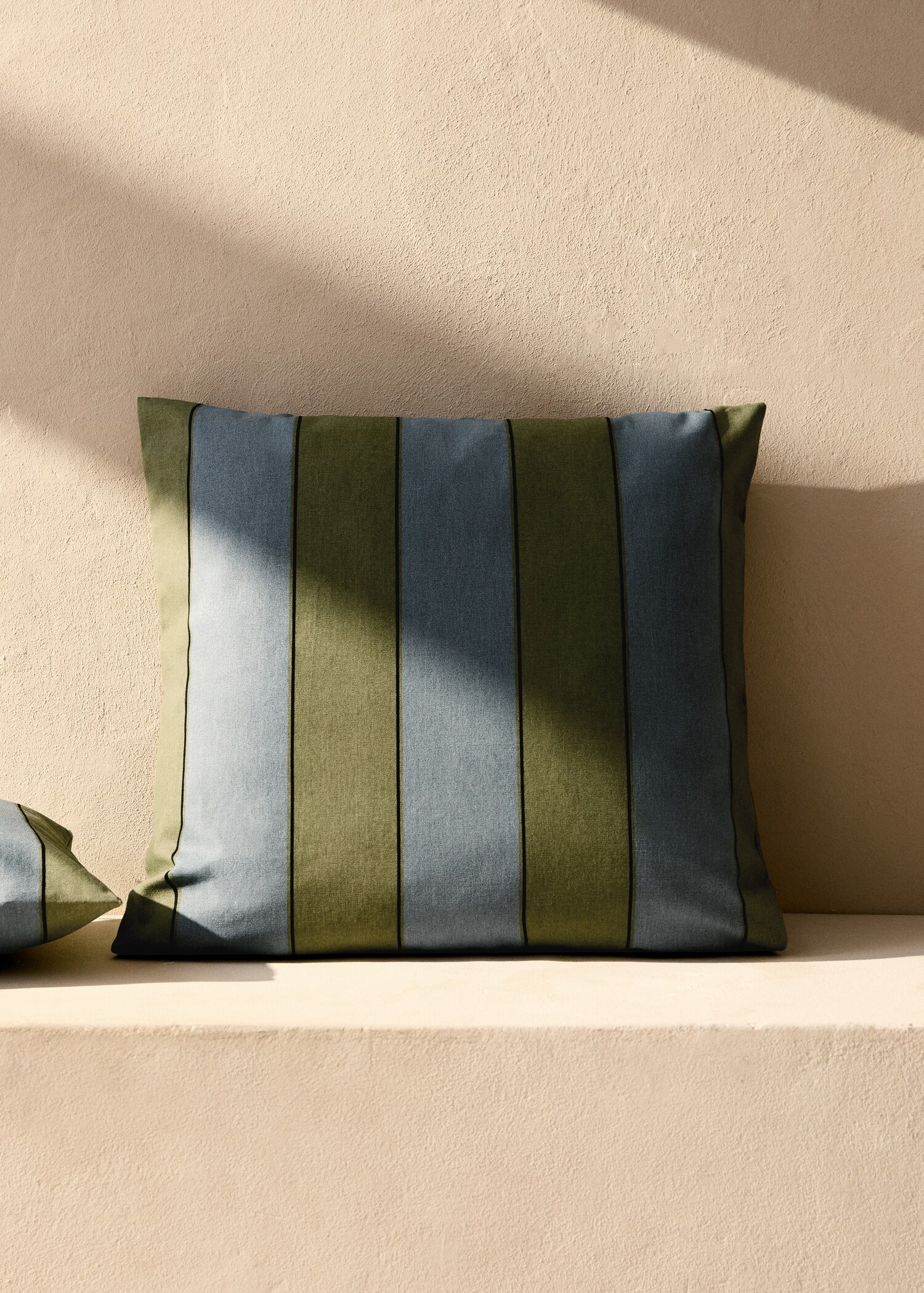 Waterproof striped cushion cover 50x50 cm - General plane