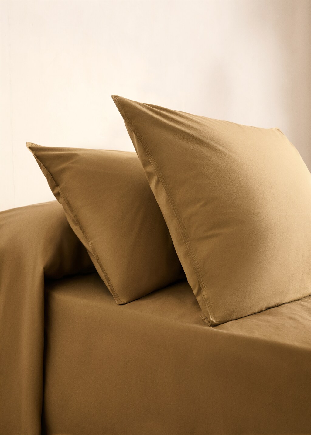 Two cotton poplin double-stitched pillowcases 50x75 cm