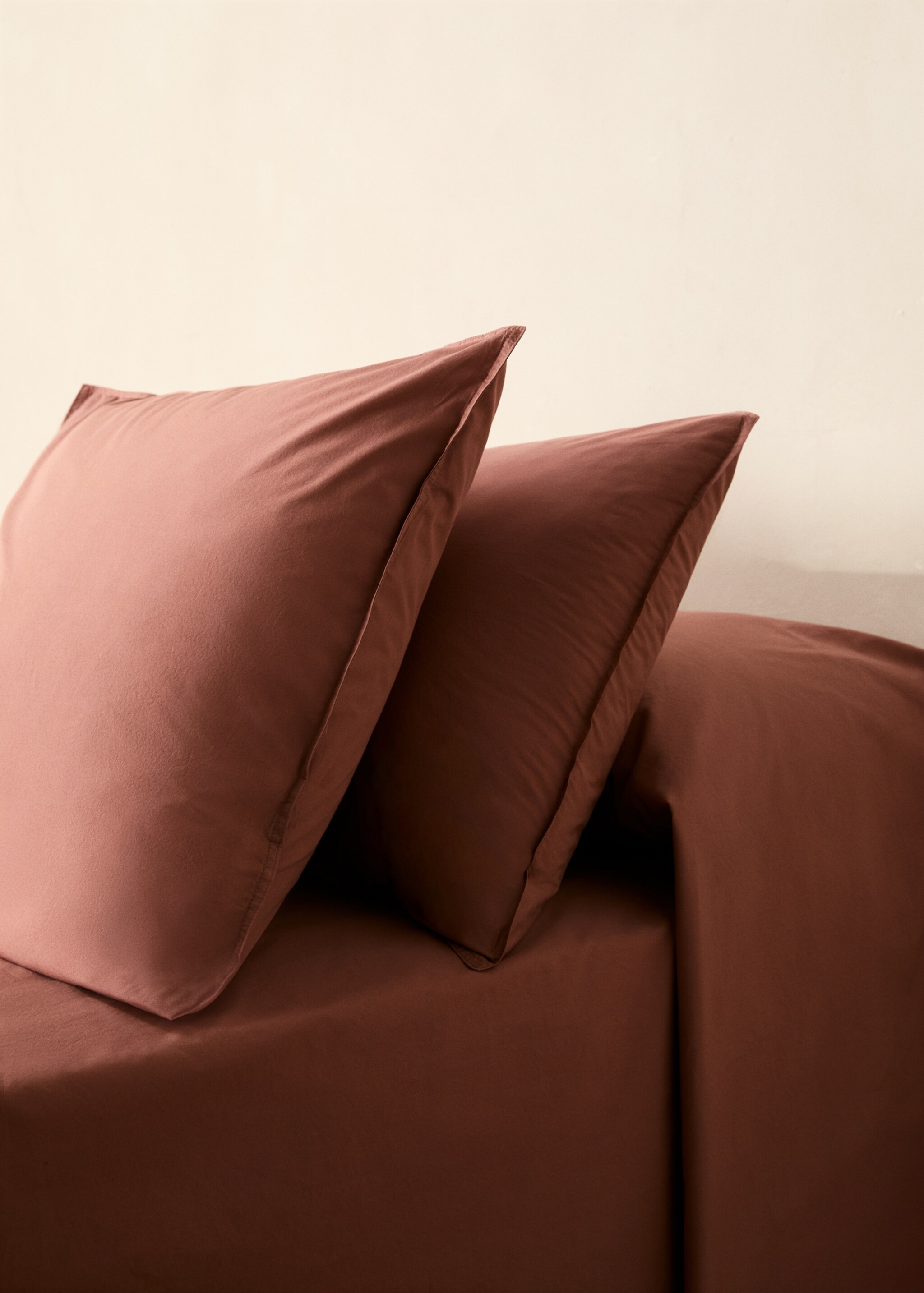 Two cotton poplin pillowcases with double stitching 60x60 cm - General plane, Medium Pink. Ref: 87013031-00.