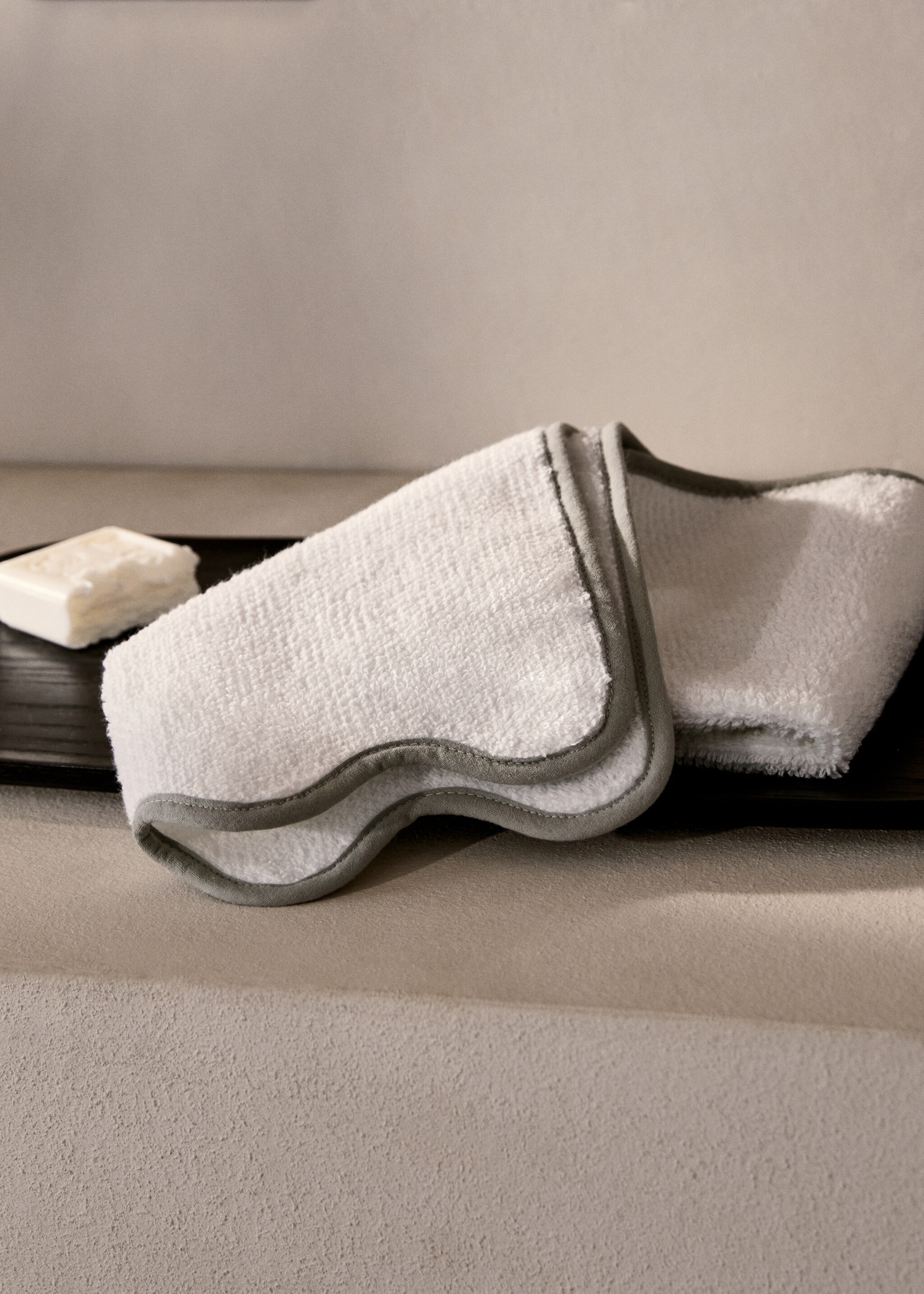 Rice-stitch washbasin towel with waves - General plane