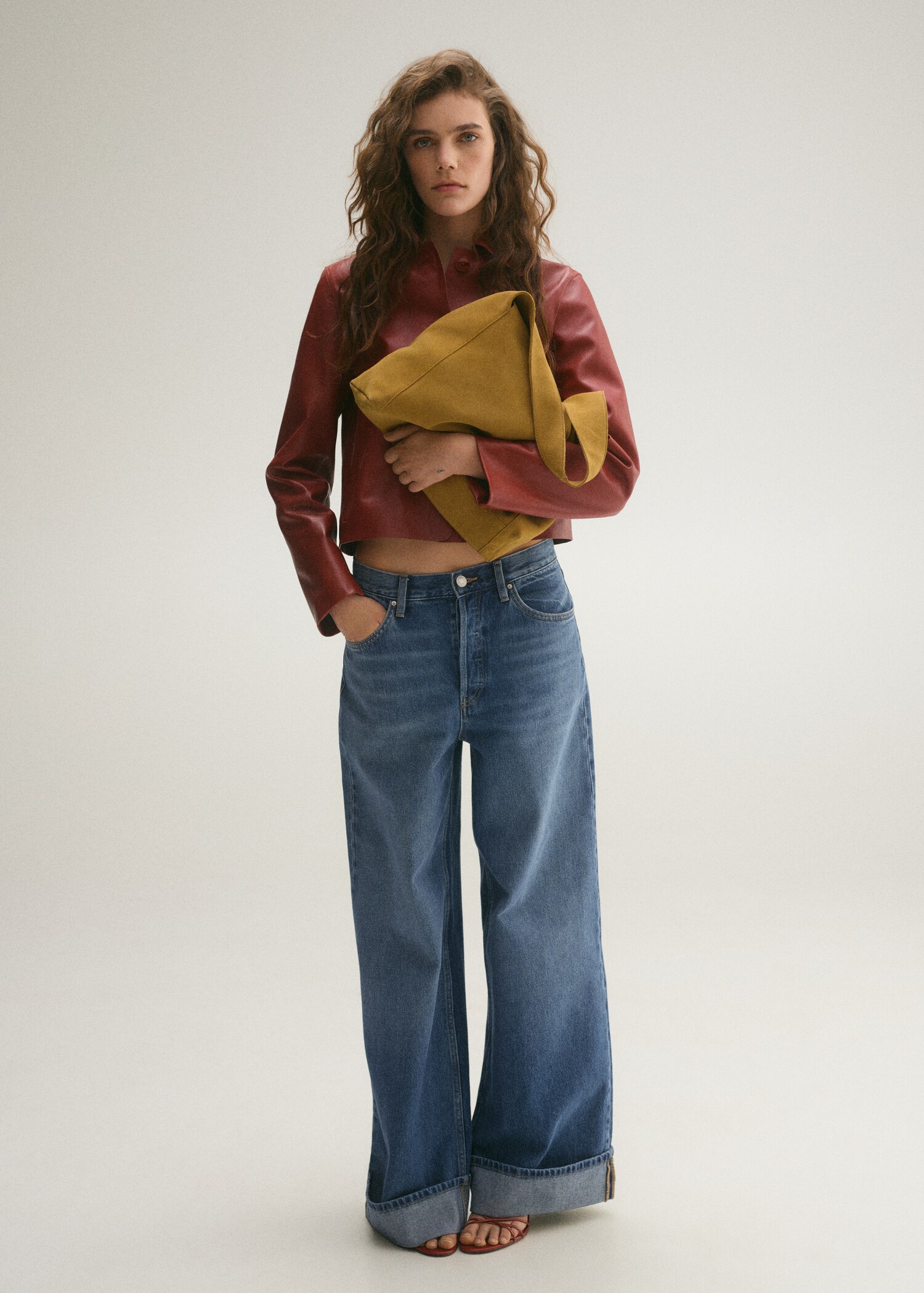 Wideleg jeans met omgeslagen broekspijpen - Overzichtstekening
