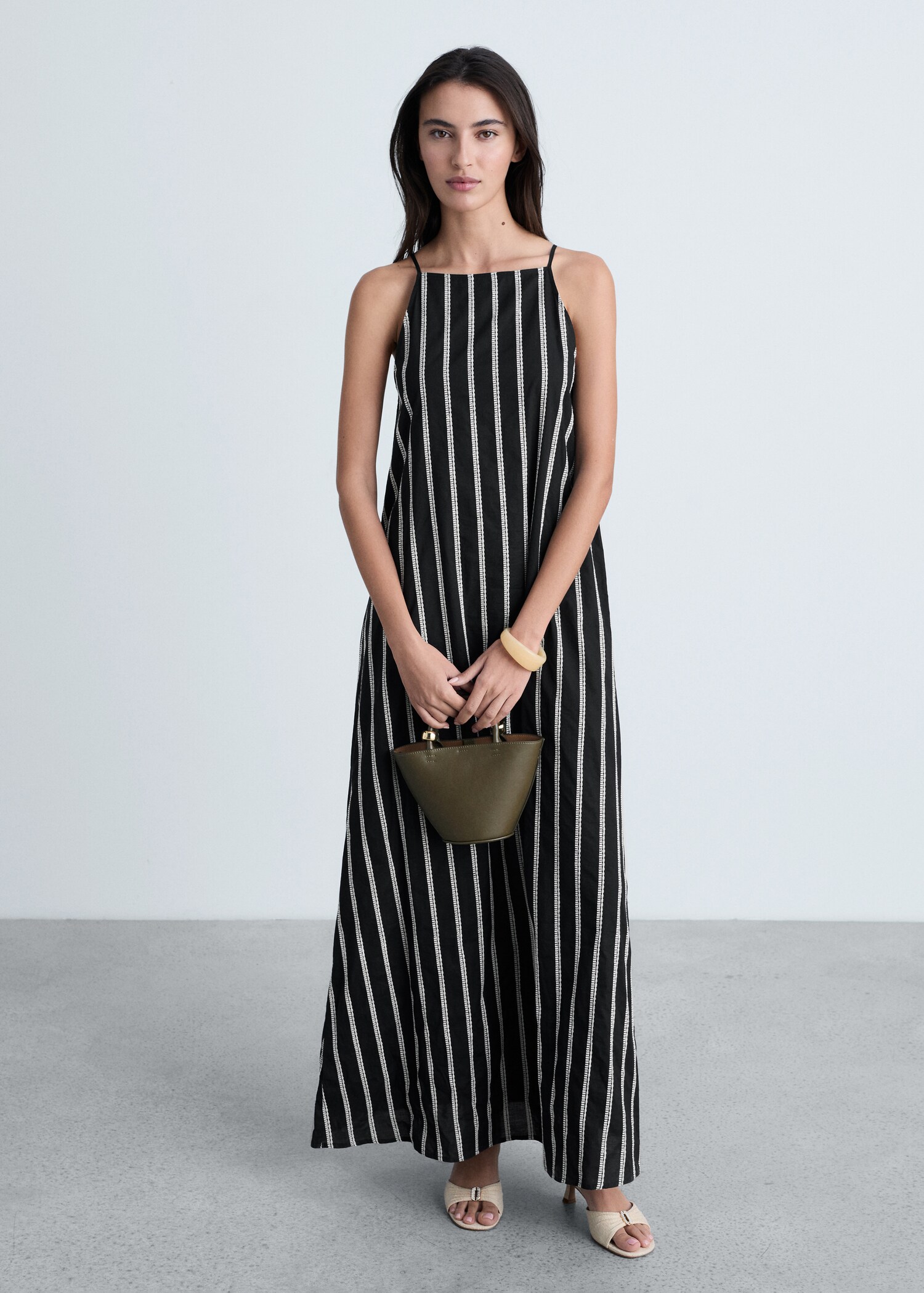 Embroidered halter-neck dress - General plane