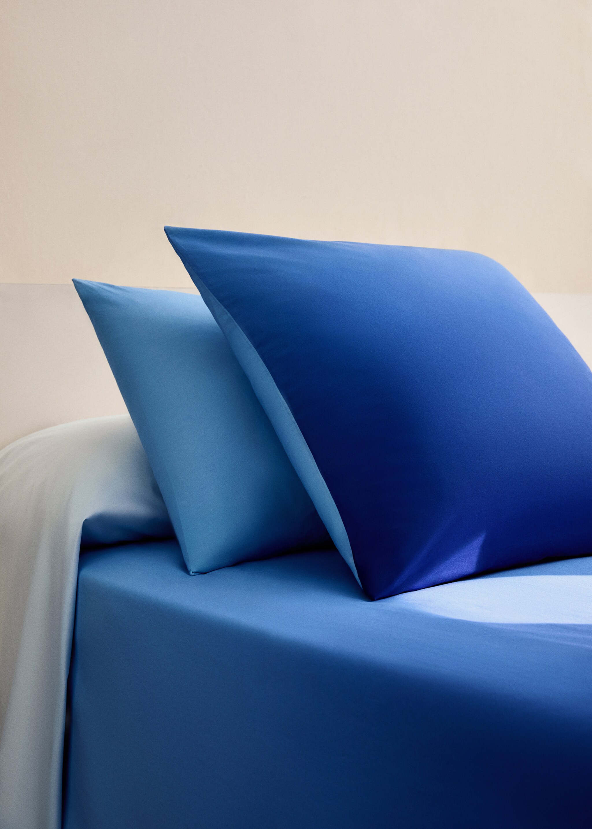 Two pillowcases cotton percal tie-dye 50x75 cm - General plane