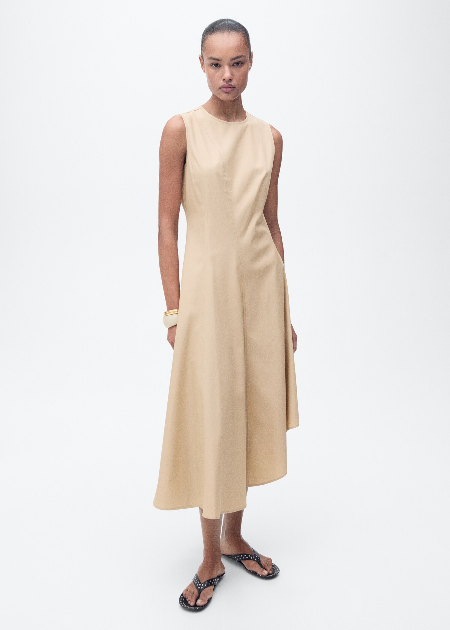 Asymmetrical dress with frayed hem - General plane