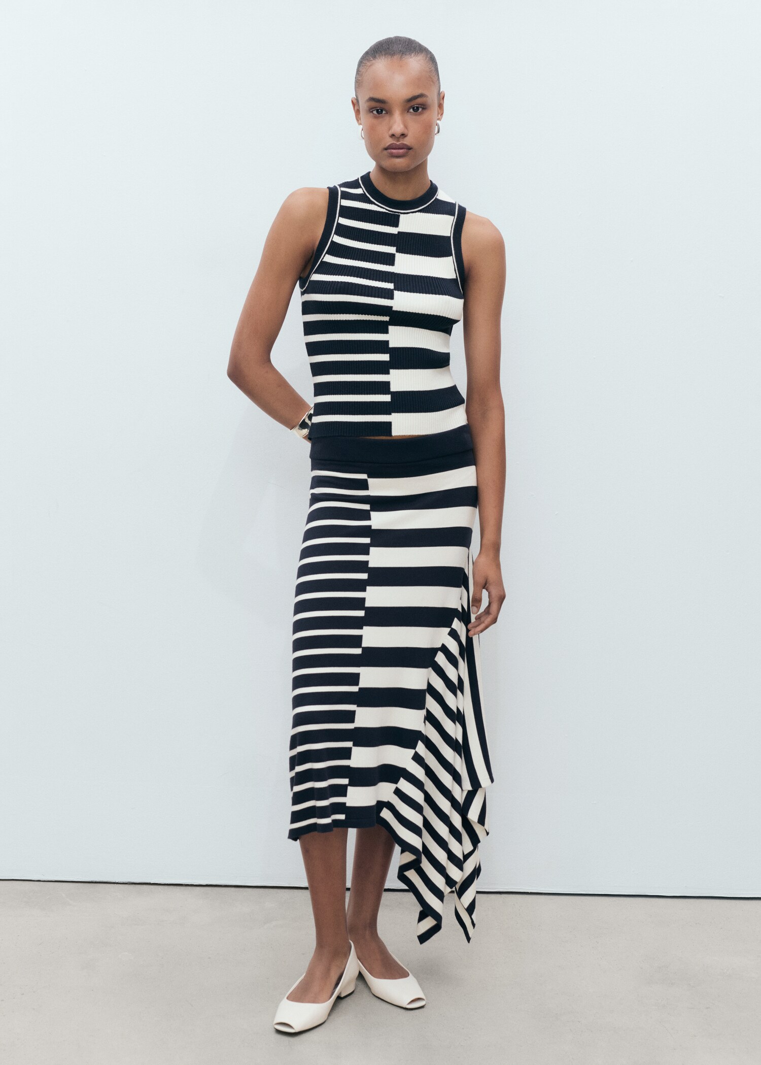 Striped knit top - General plane