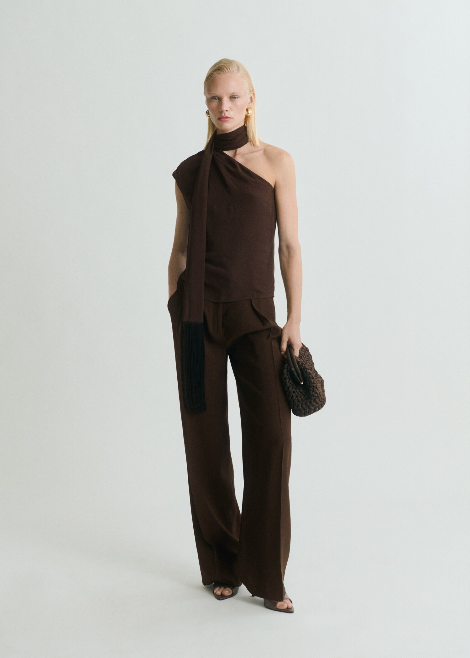 Blouse asymétrique avec foulard et détails à franges - Plan général