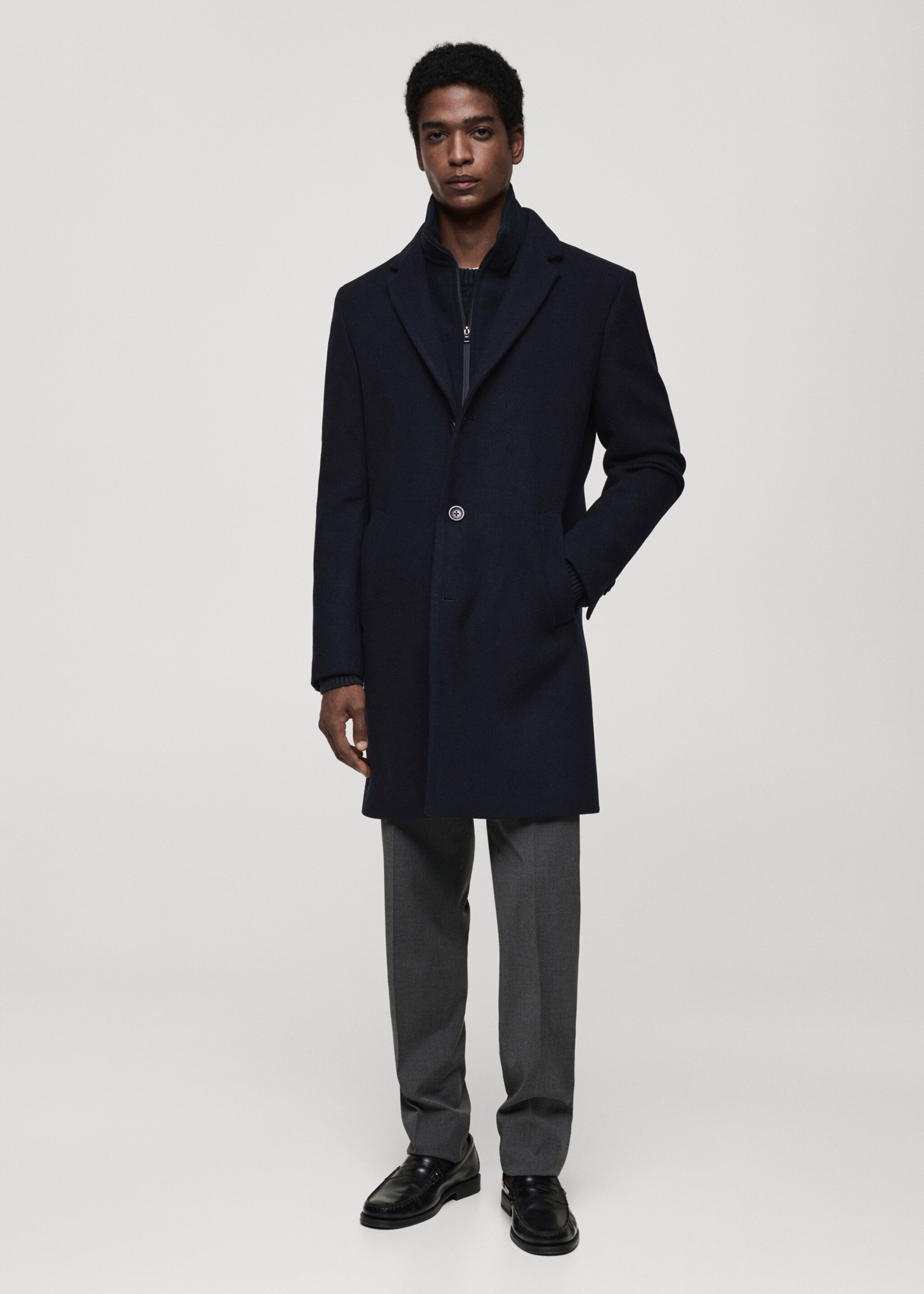 Wool coat with detachable collar - General plane
