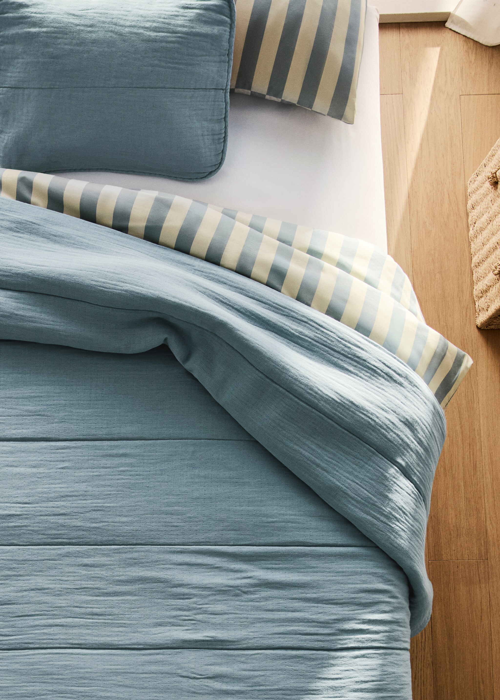 Garment-dyed gaaskatoenen sprei voor wieg - Overzichtstekening