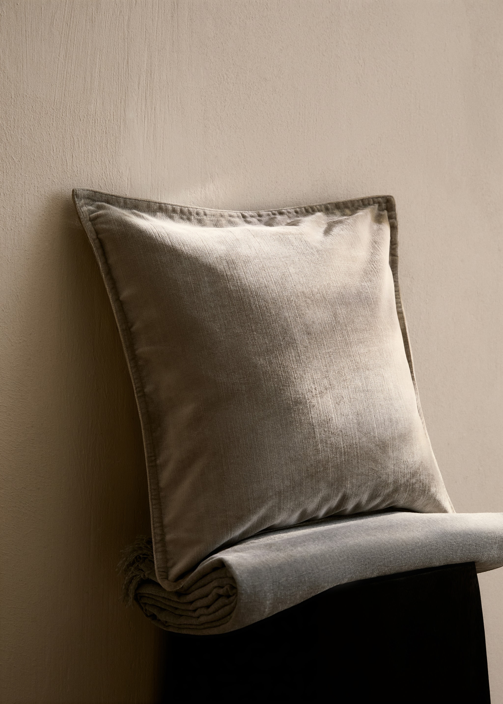 Cushion case primula - Обща равнина