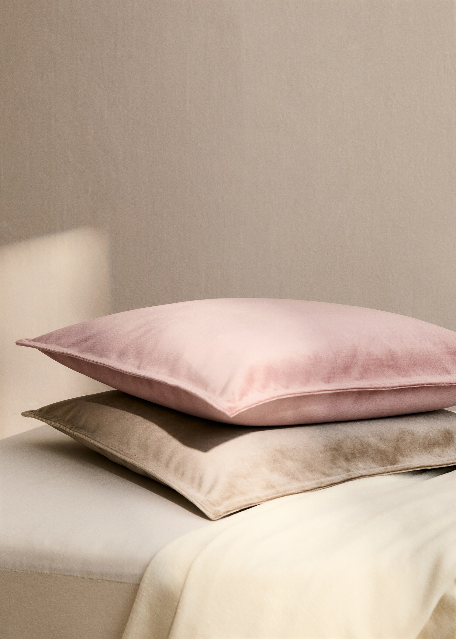 Cushion case primula - Обща равнина