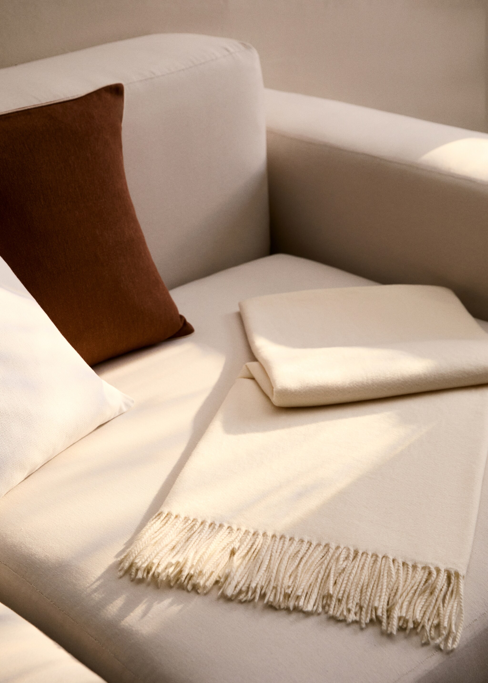 Blanket detail fringes - General plane