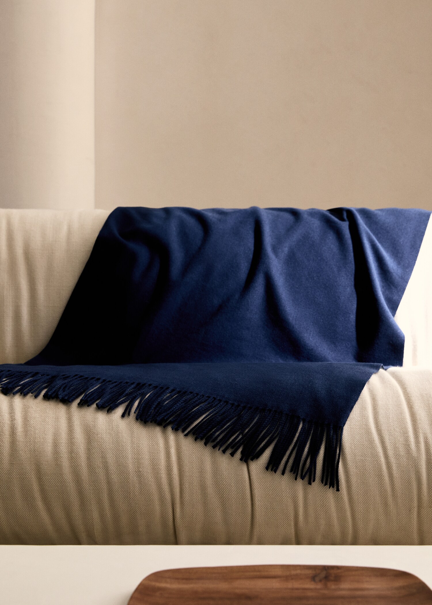 Blanket detail fringes - General plane