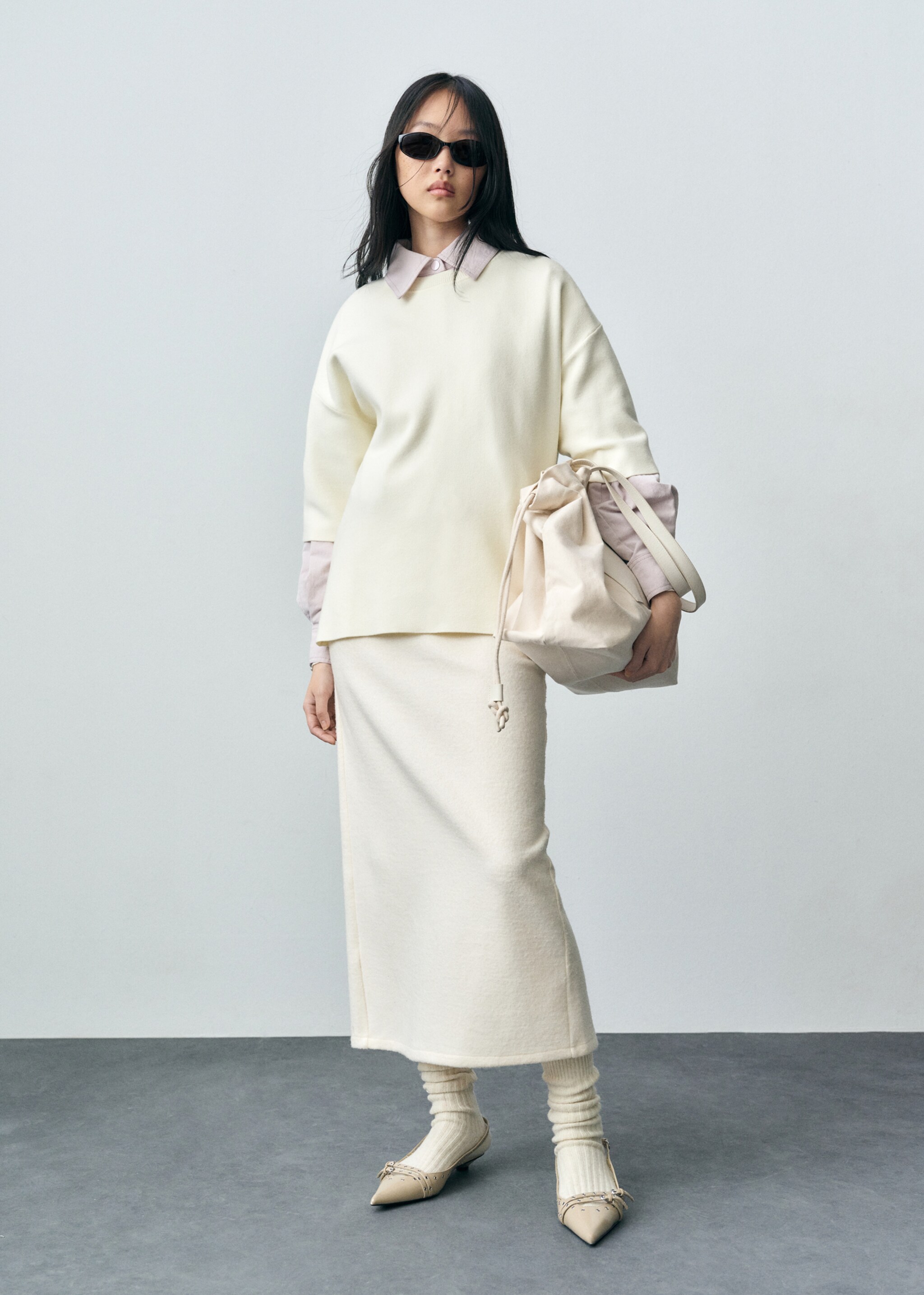 Short-sleeved fine-knit sweater - General plane, White. Ref: 87023274-00.