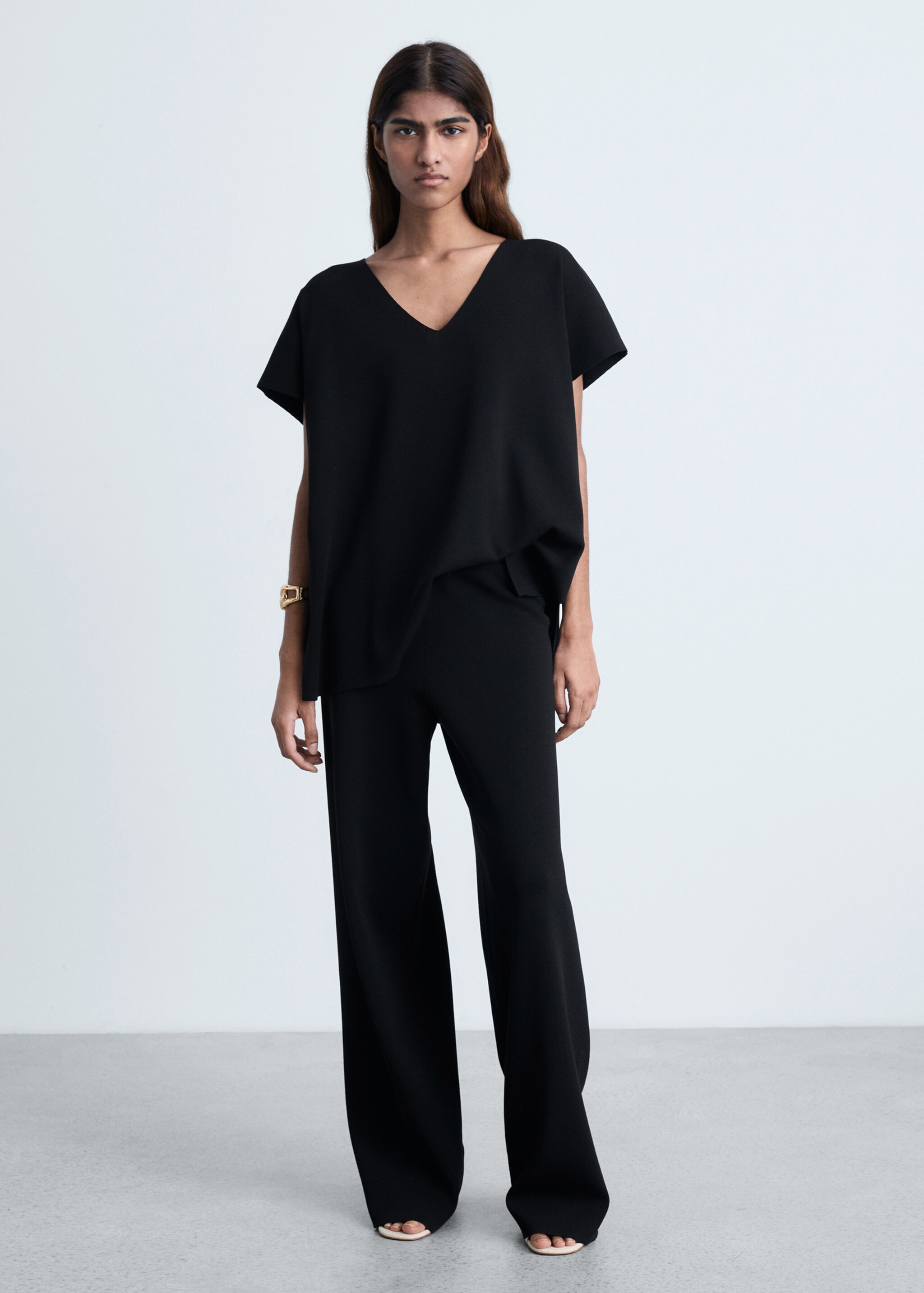 Straight knitted trousers - General plane