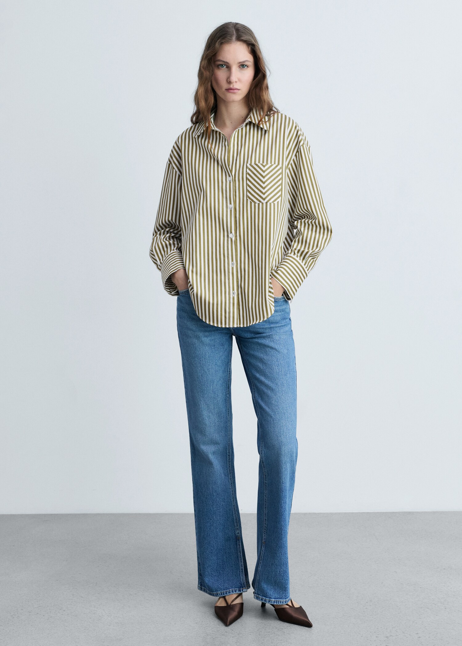 Striped shirt with contrasting pocket - General plane