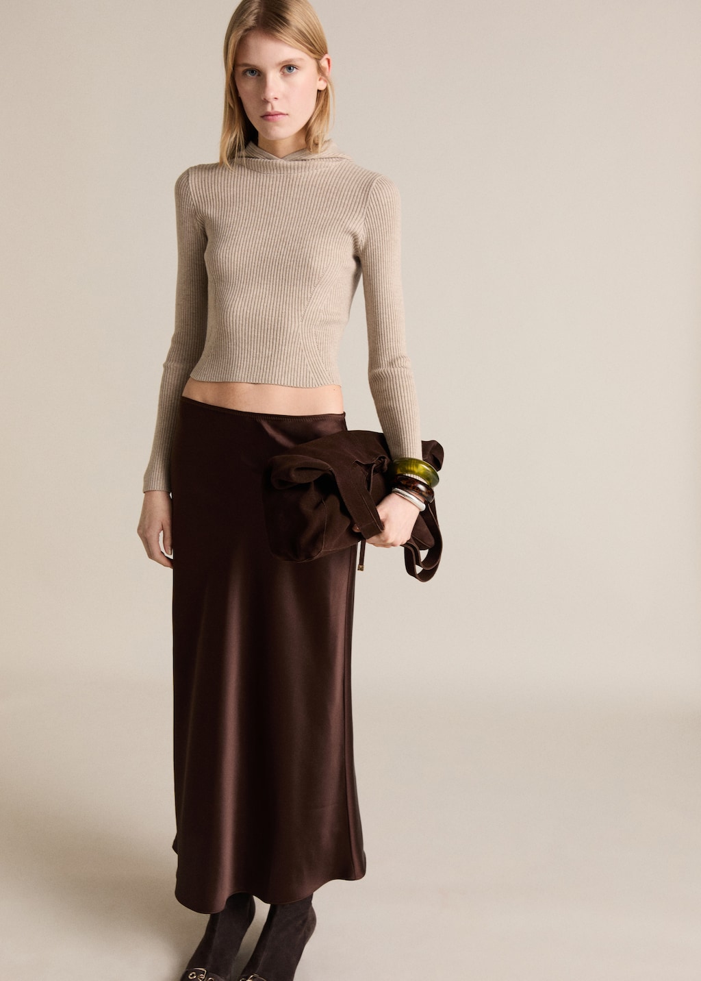 Ribbed hooded sweater