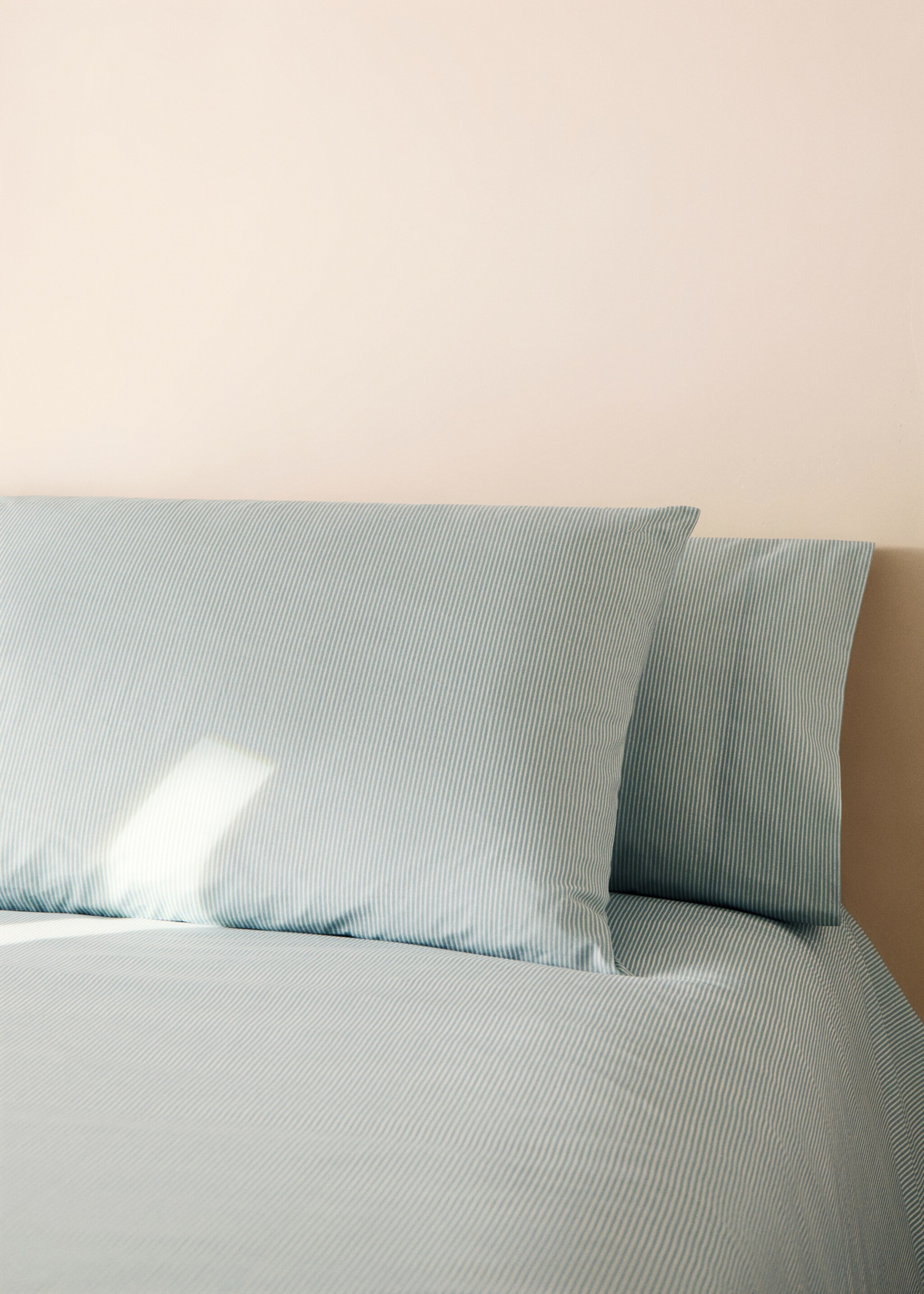 Cotton percale striped children's pillowcase, 45x110 cm - General plane