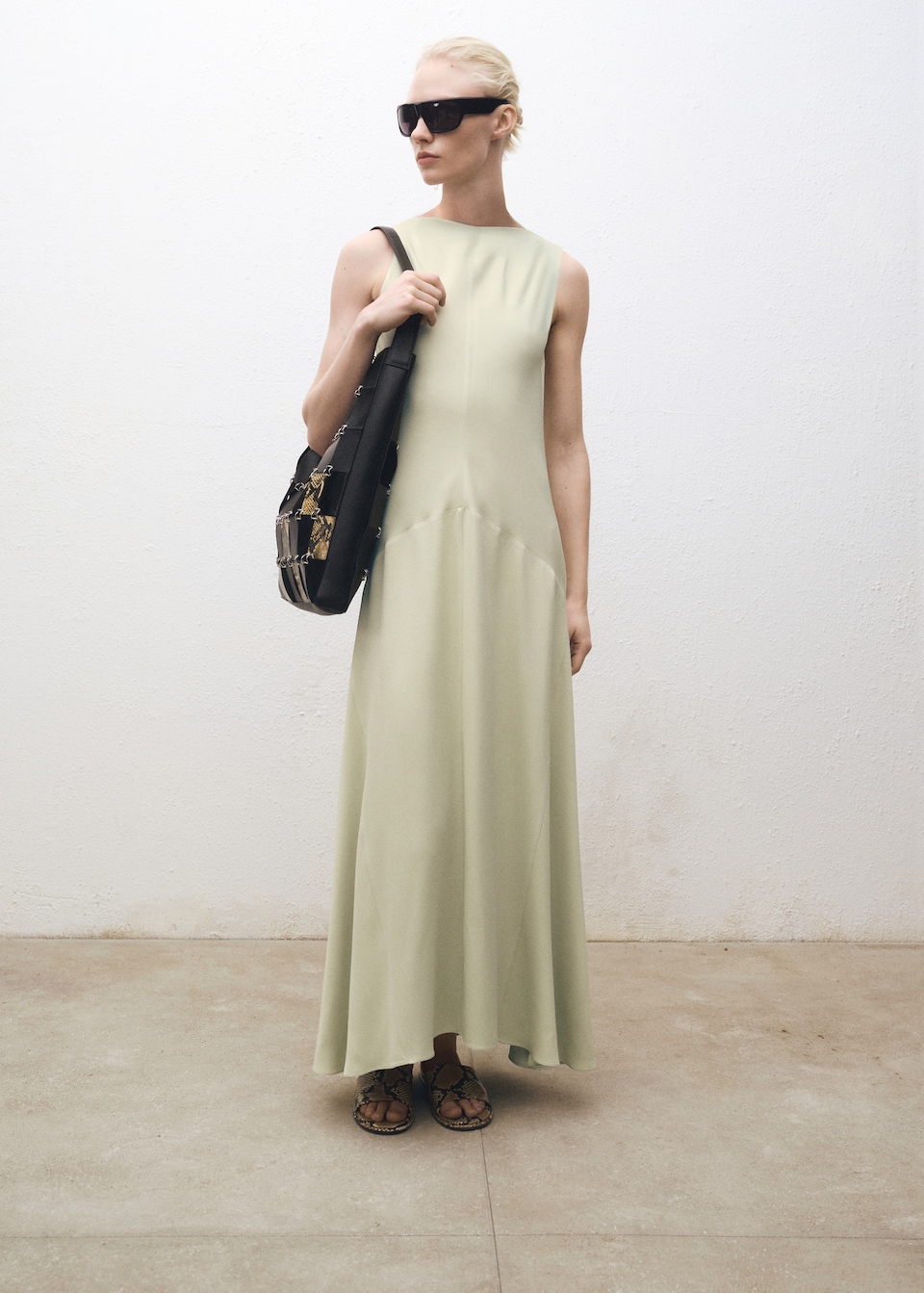 2025 wedding guest outfits - green wedding guest outfit
