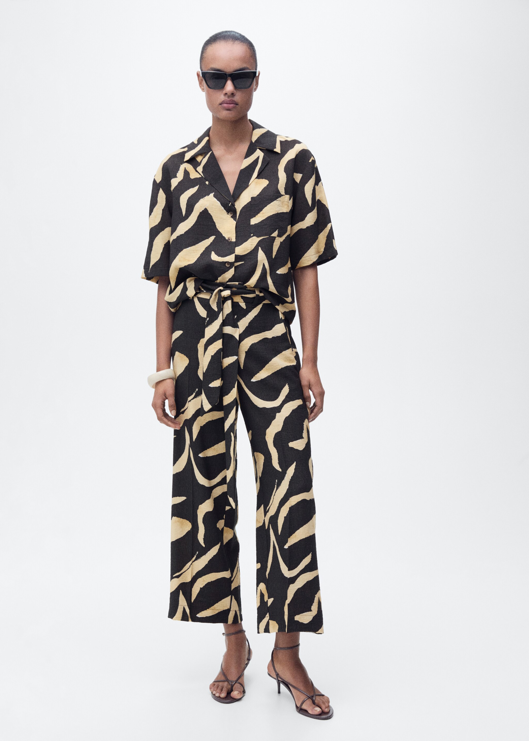 Printed straight-fit trousers with belt - General plane