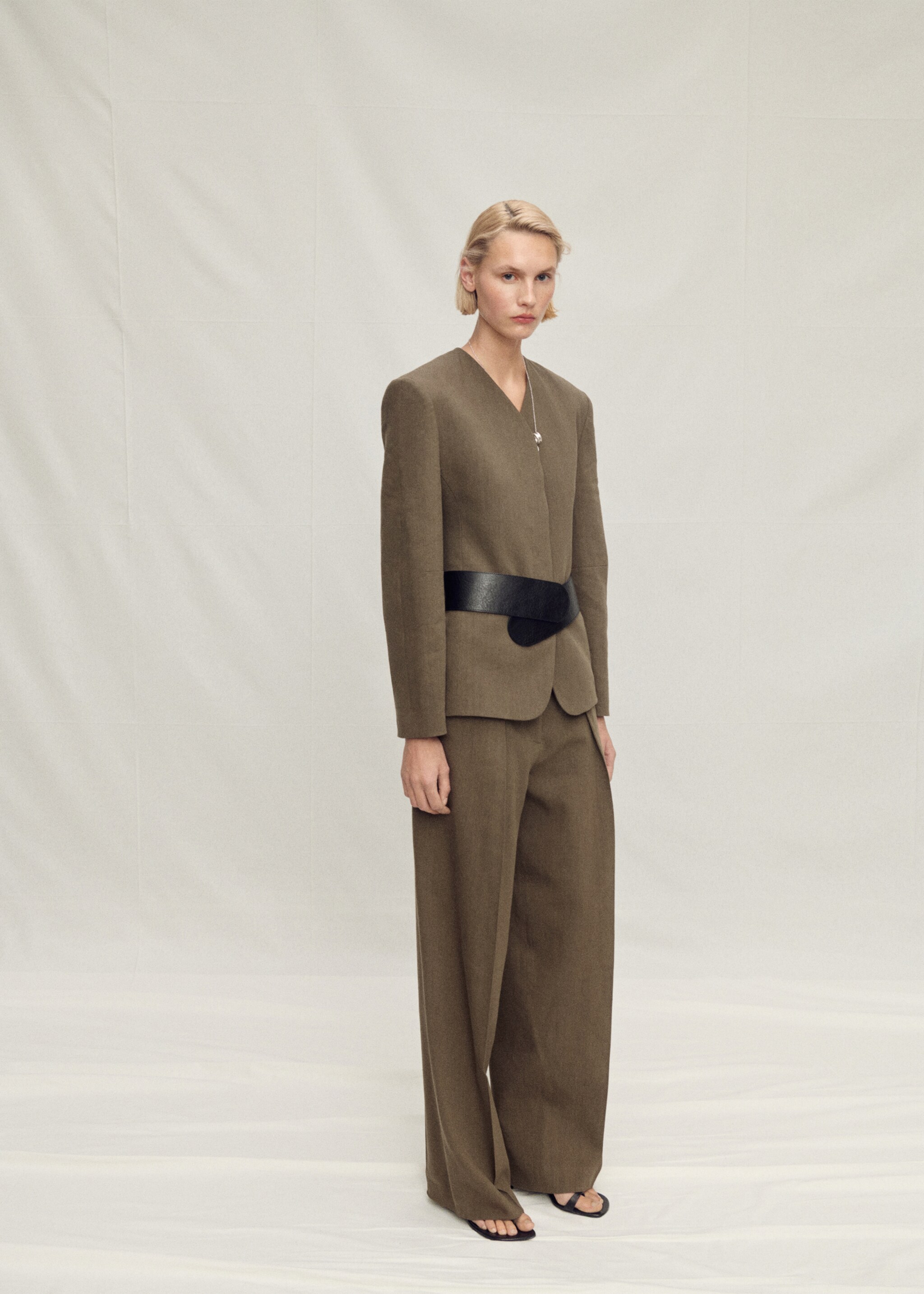 Seamless linen suit jacket - General plane