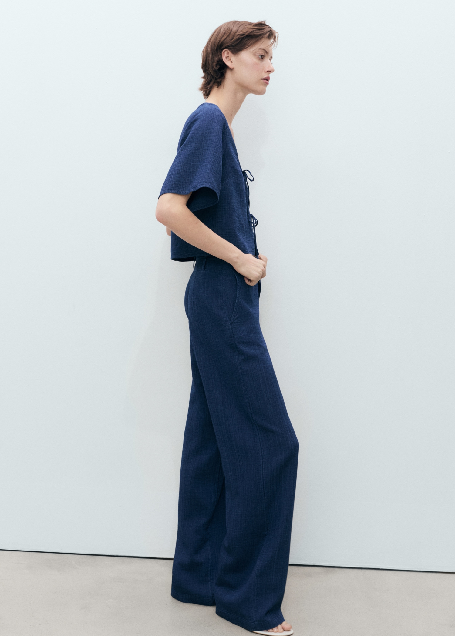 High-waisted denim flowy trousers - General plane