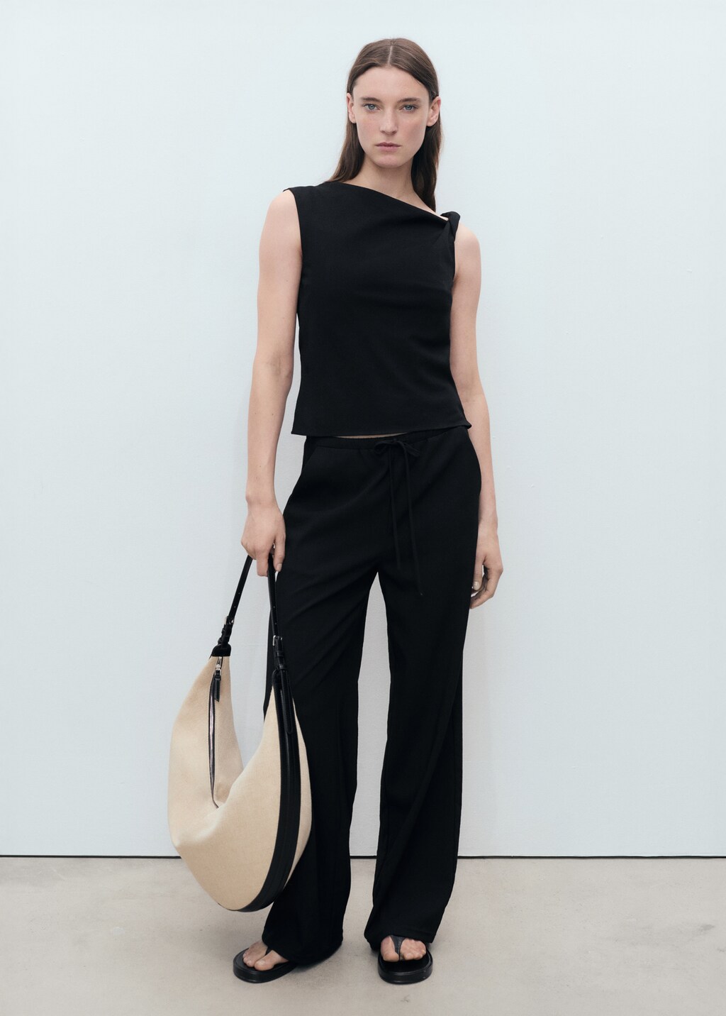アレクサンダー・M 黒バッグ Ivory Asymmetrical Draped 関送無 High_Resolution_JPG-