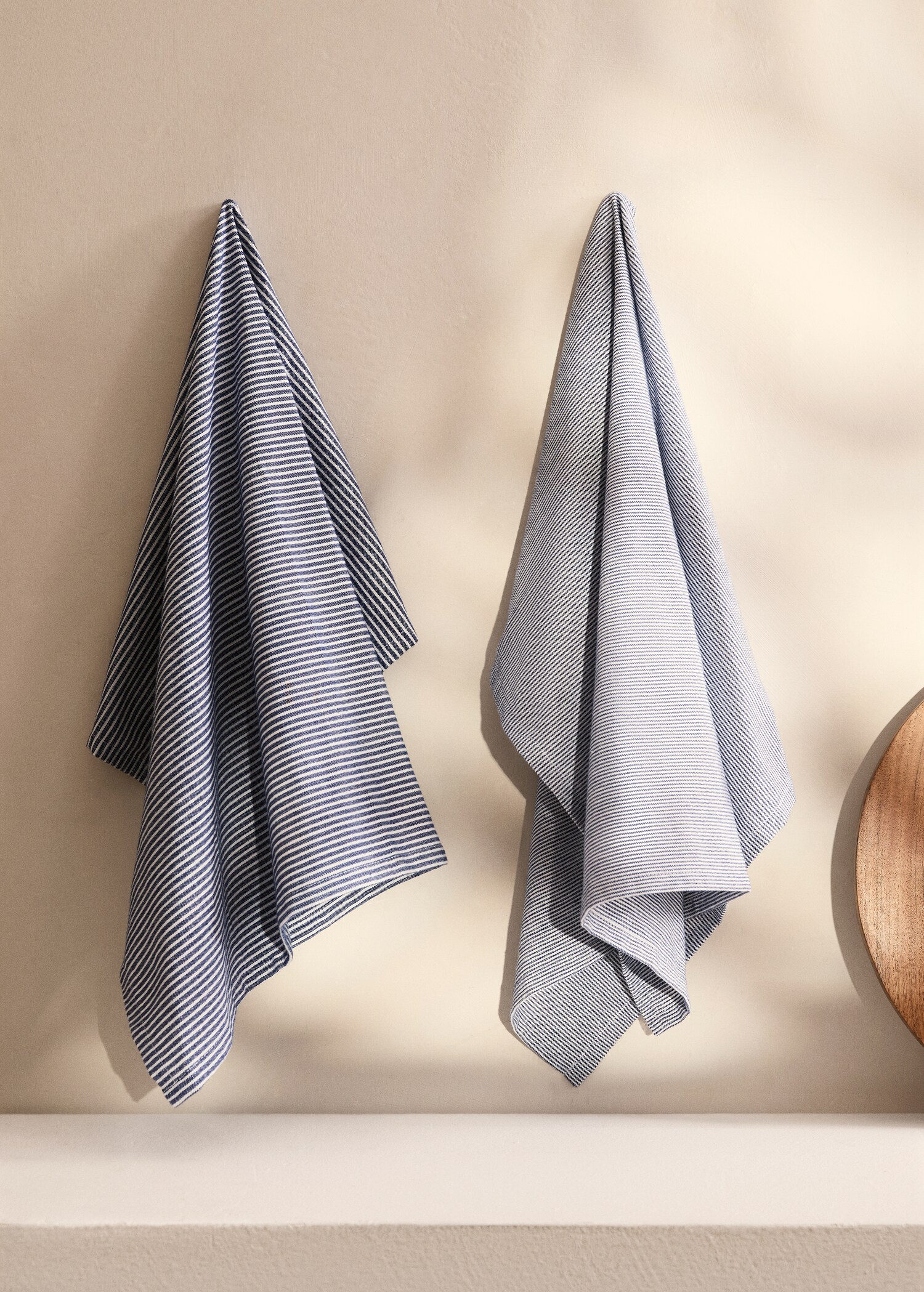 Striped cotton kitchen towel - General plane