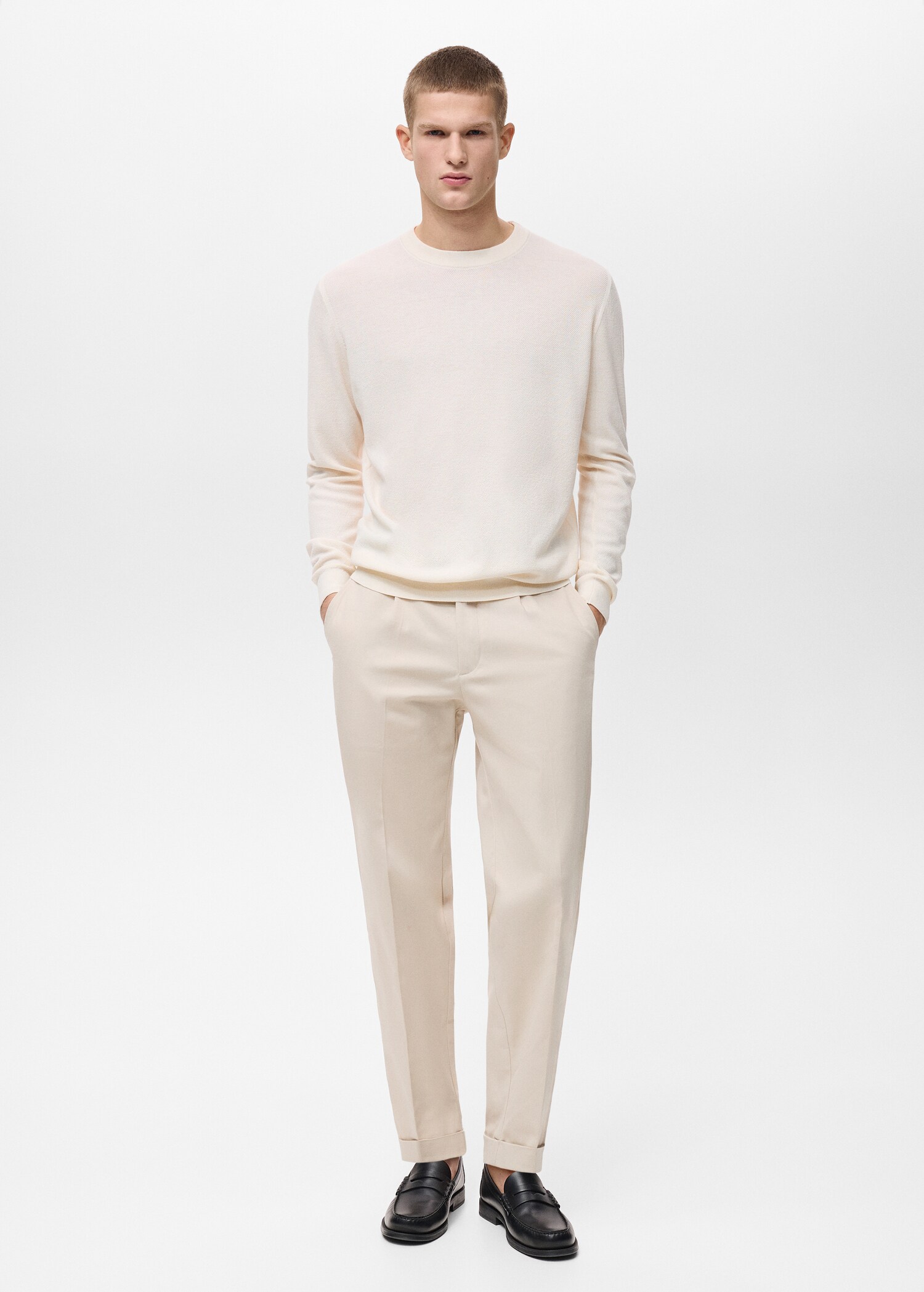 Pleated pants under cuff - General plane
