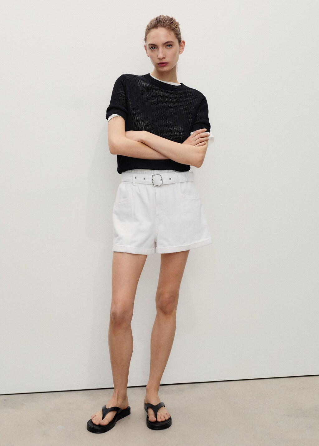 Paperbag shorts with rolled hem and belt - image 2