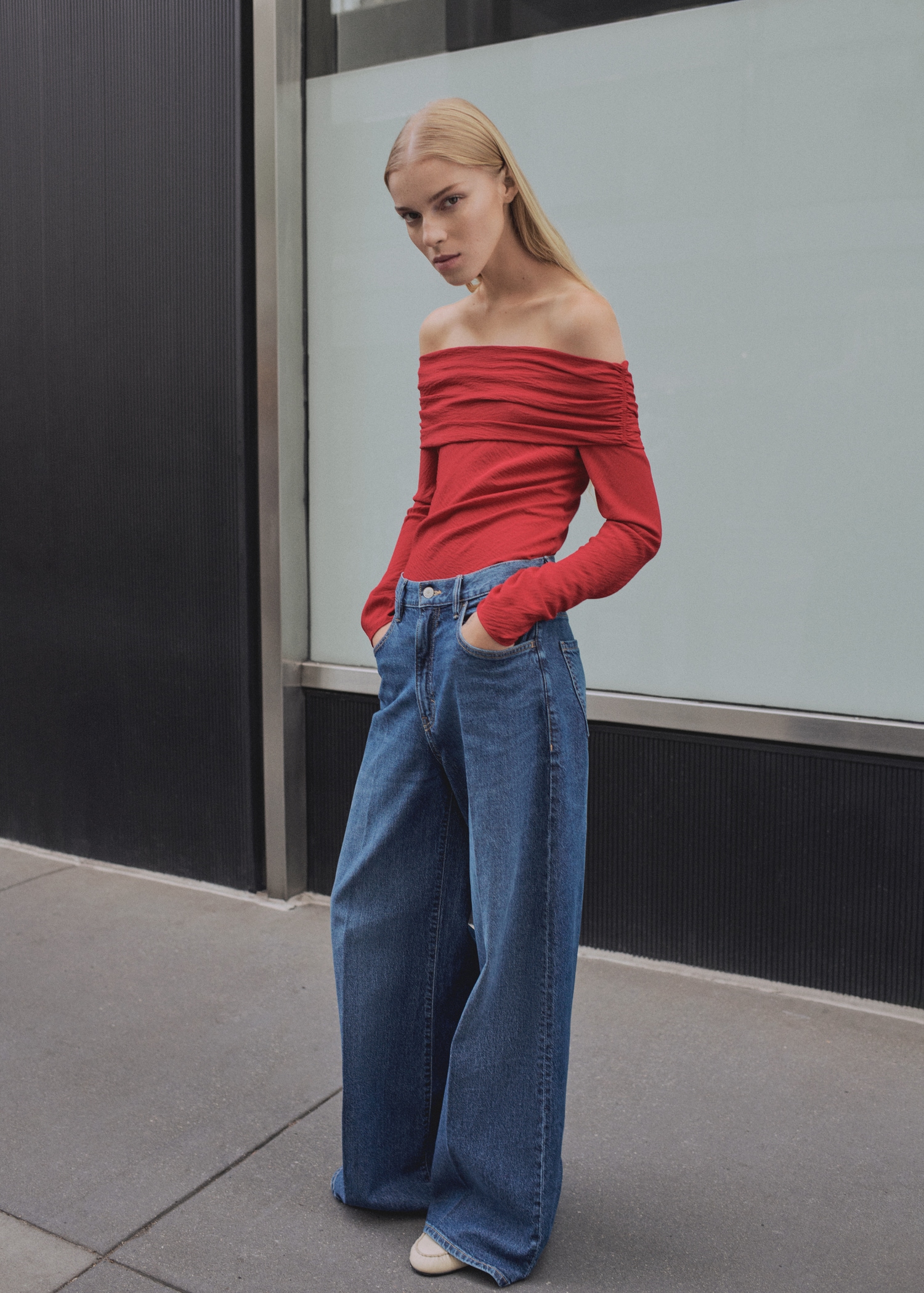 Jeans Camisa Negra Hombros Descubiertos Pantalón Outfit Blusa