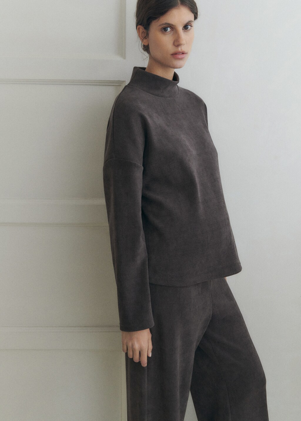 Corduroy trousers with elastic waist - Women | MANGO USA Corduroy trousers with elastic waist - Women | MANGO USA