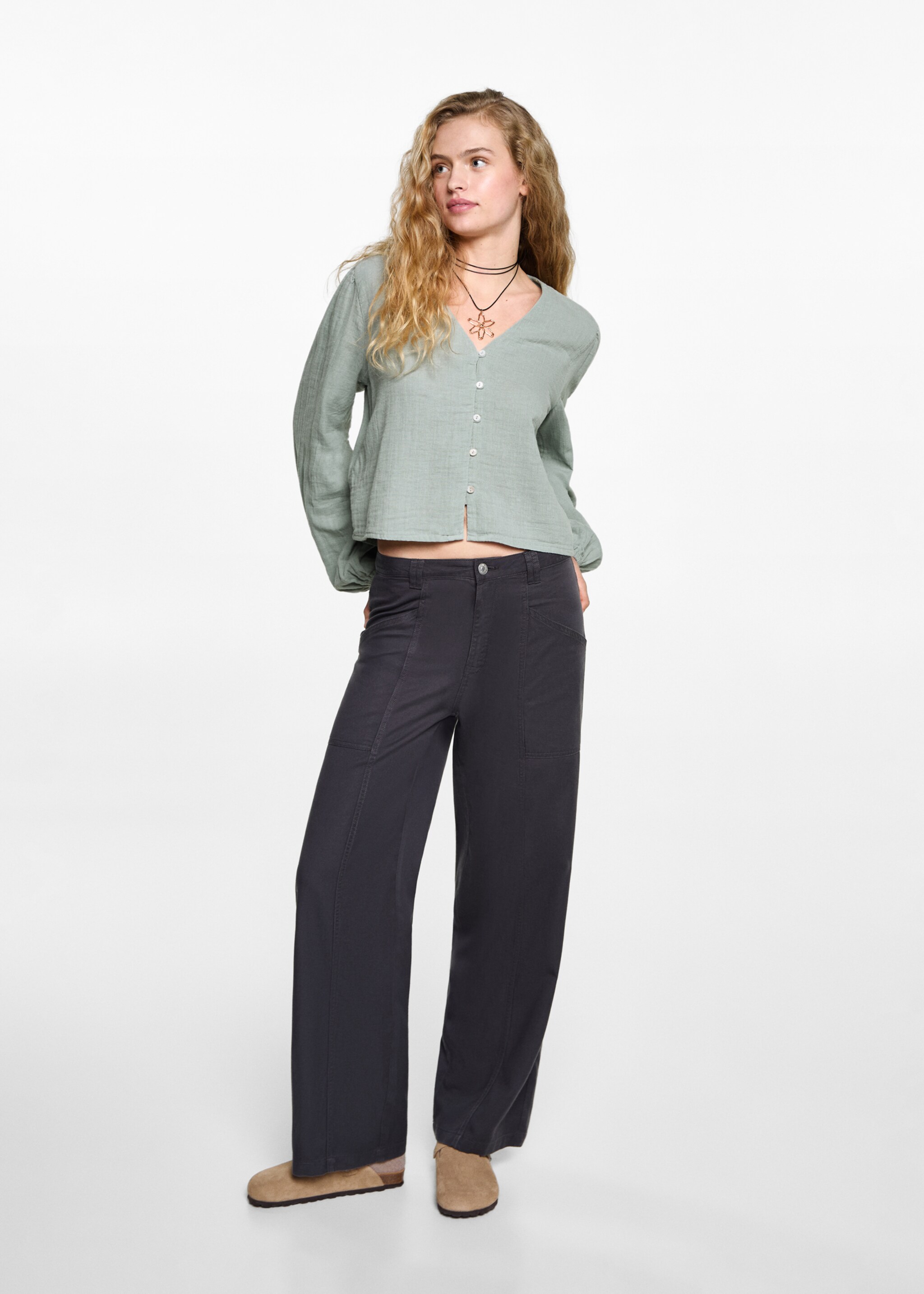 Puffed sleeves blouse - General plane