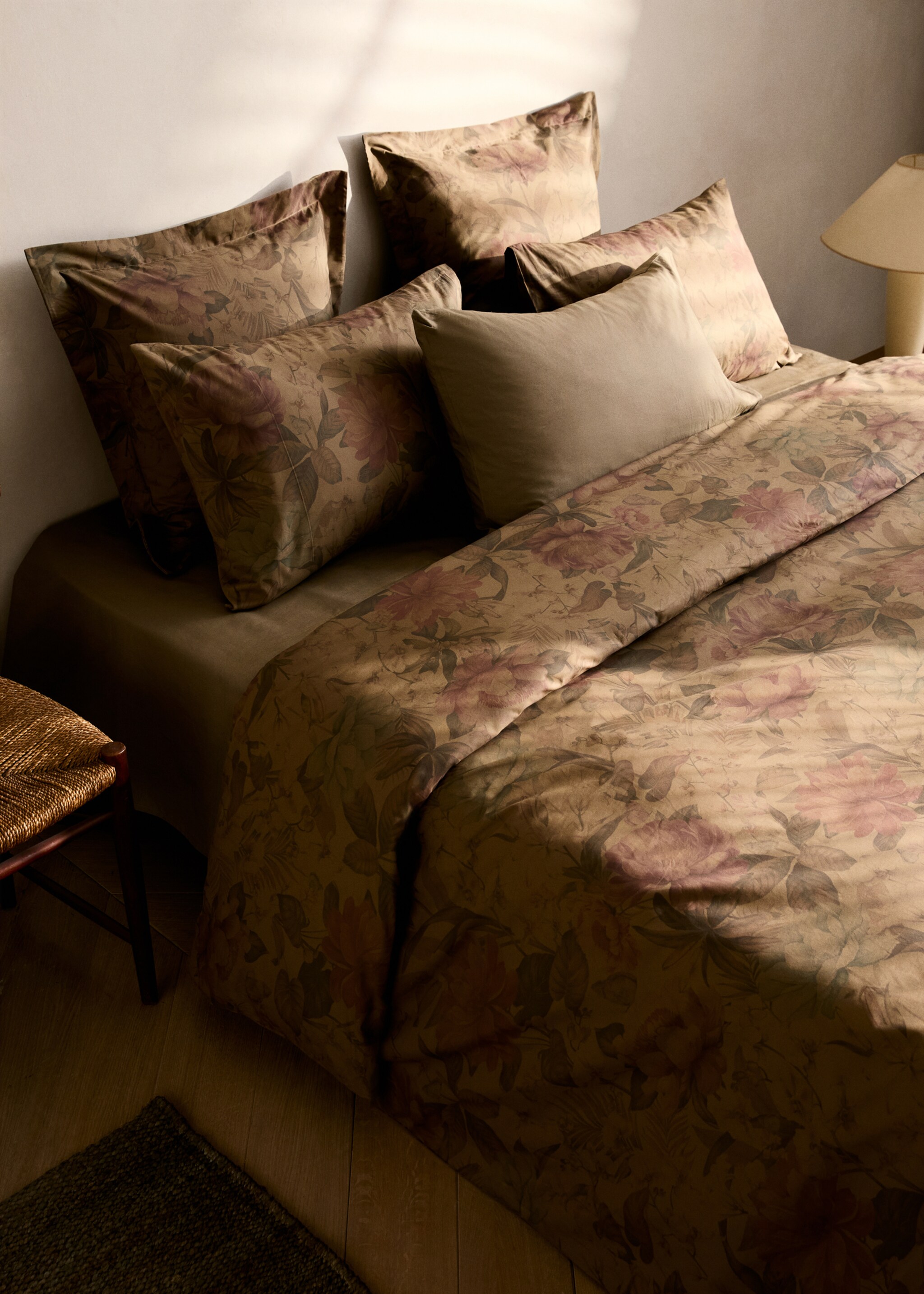 Cotton percale multi-coloured floral-print duvet cover for 135/140cm bed - General plane