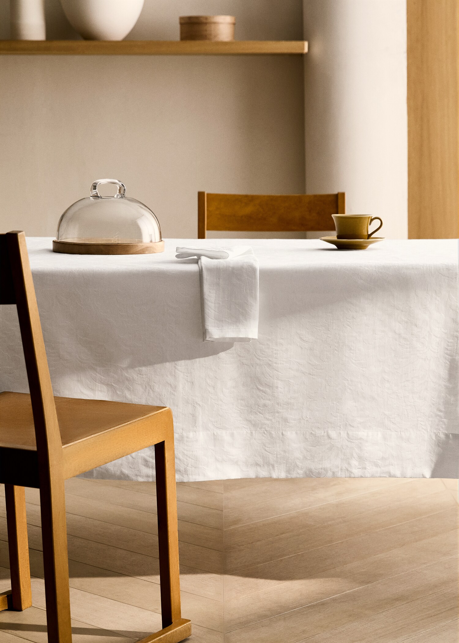 Nappe en coton jacquard fleuri pour 8 à 10 convives - Plan général